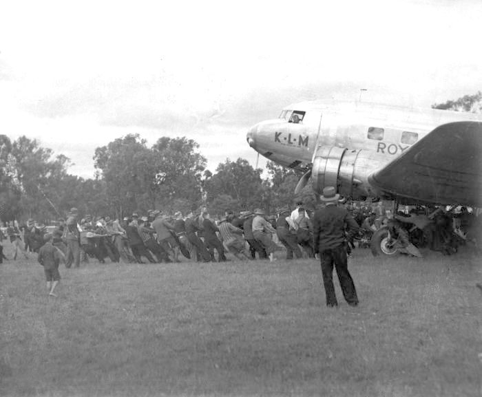A KLM DC-2 being pulled out of the mud in Albury.