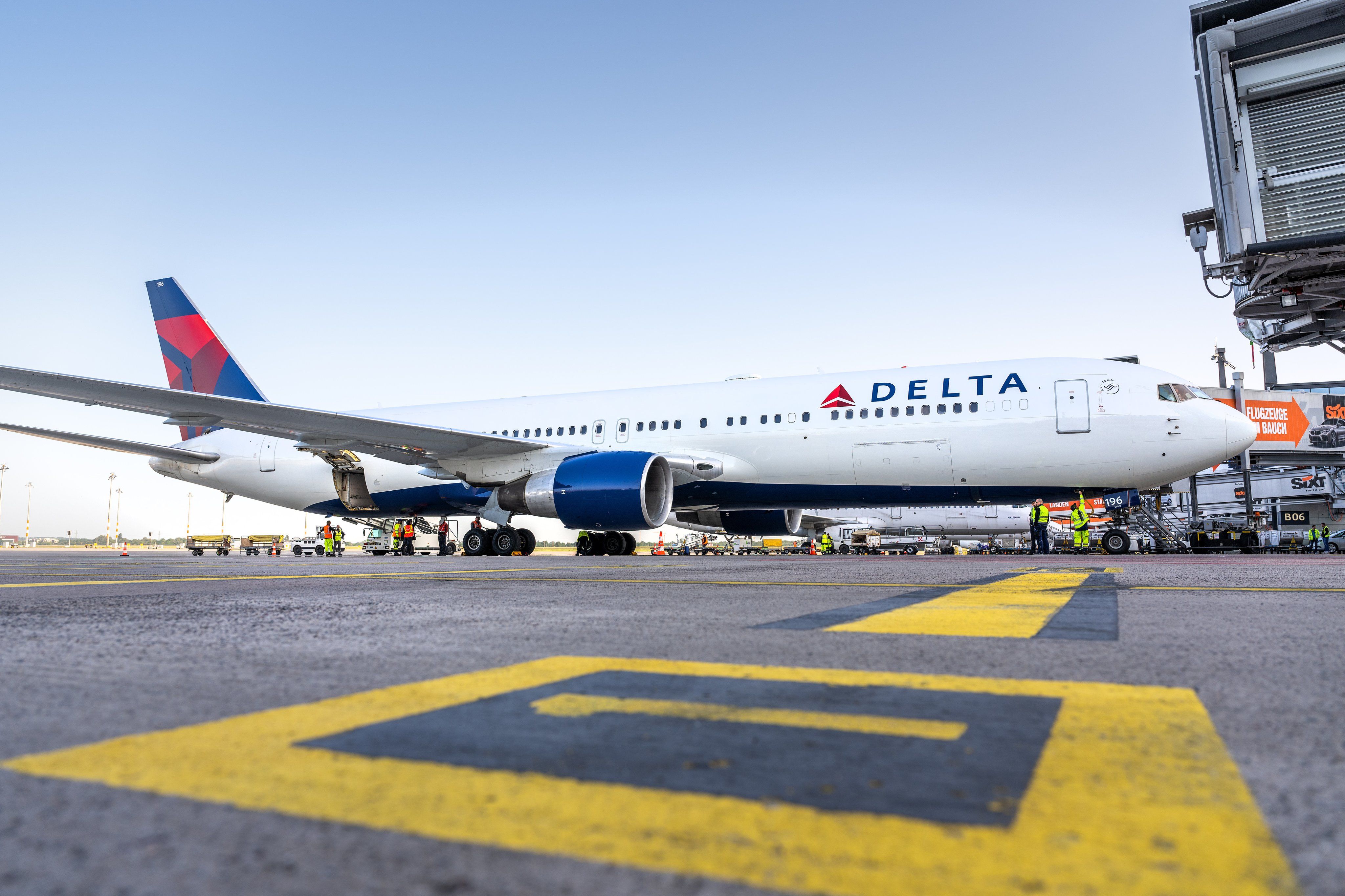 Delta Air Lines Boeing 767-300ER