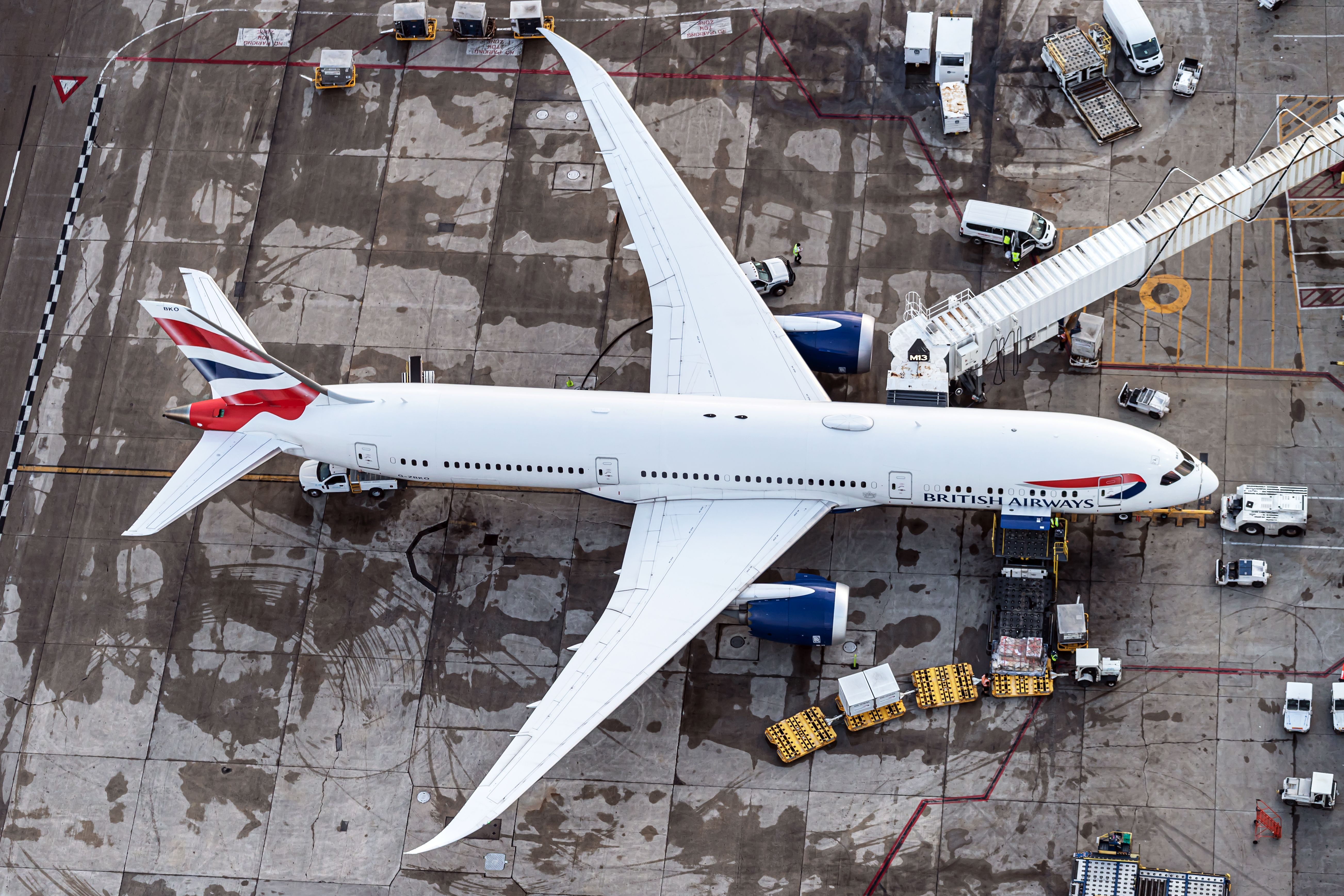 G-ZBKO British Airways Boeing 787-9 Dreamliner (1)