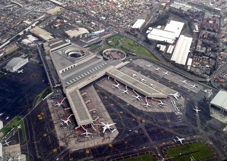 mexico-city-airport-grounds-flights-due-to-volcanic-ash