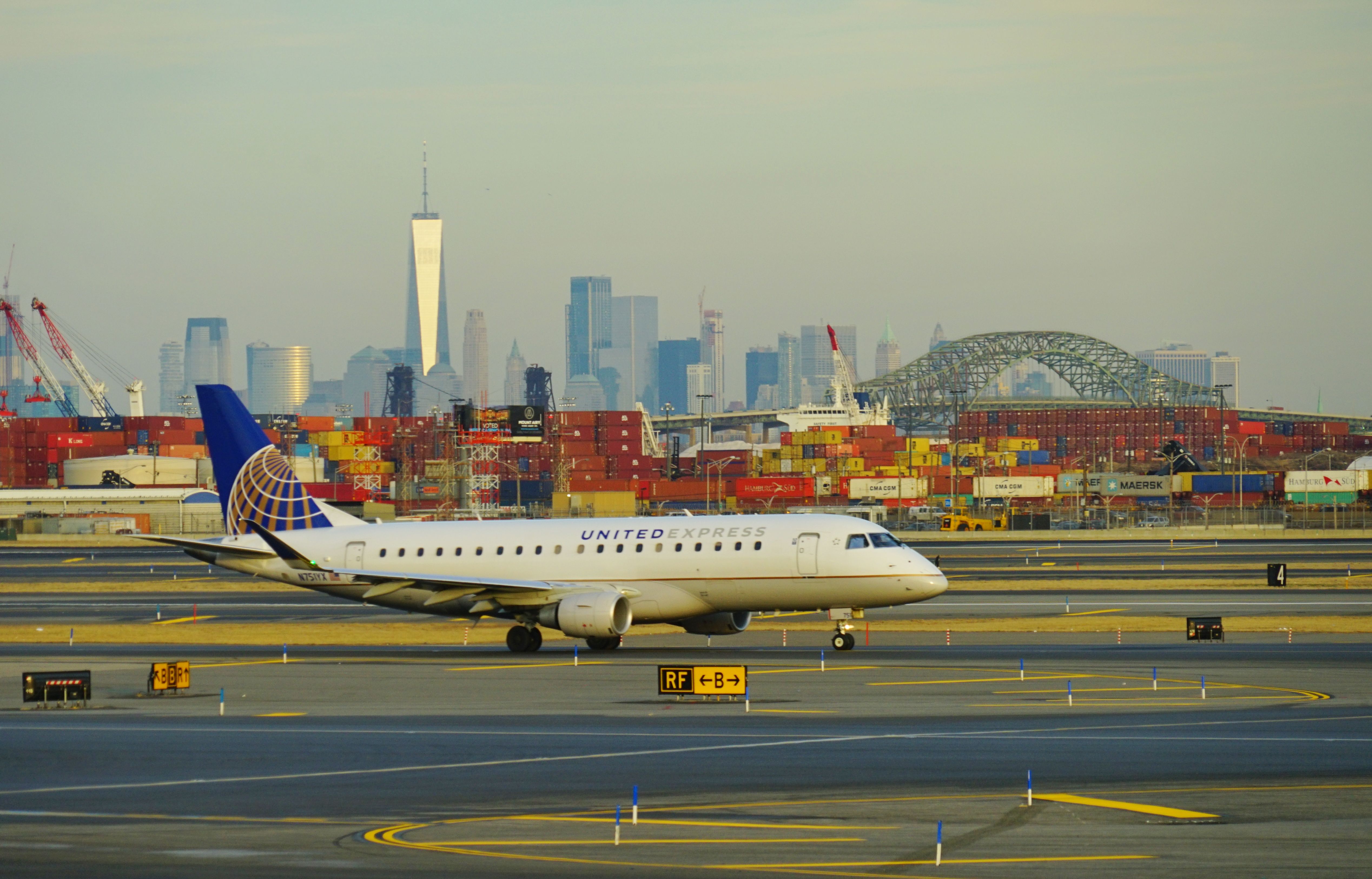 Newark Airport United Express Embraer