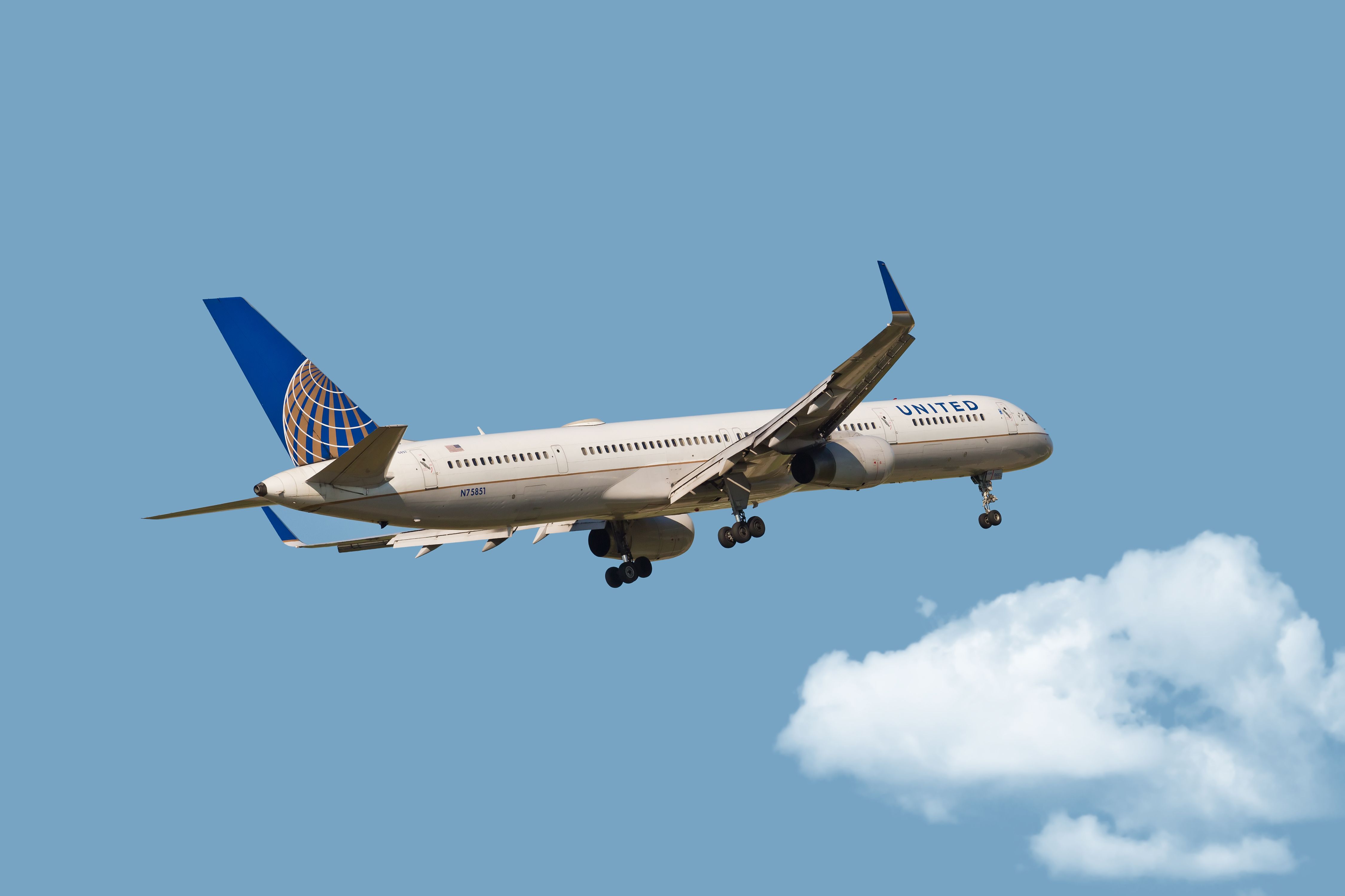 United 757-300