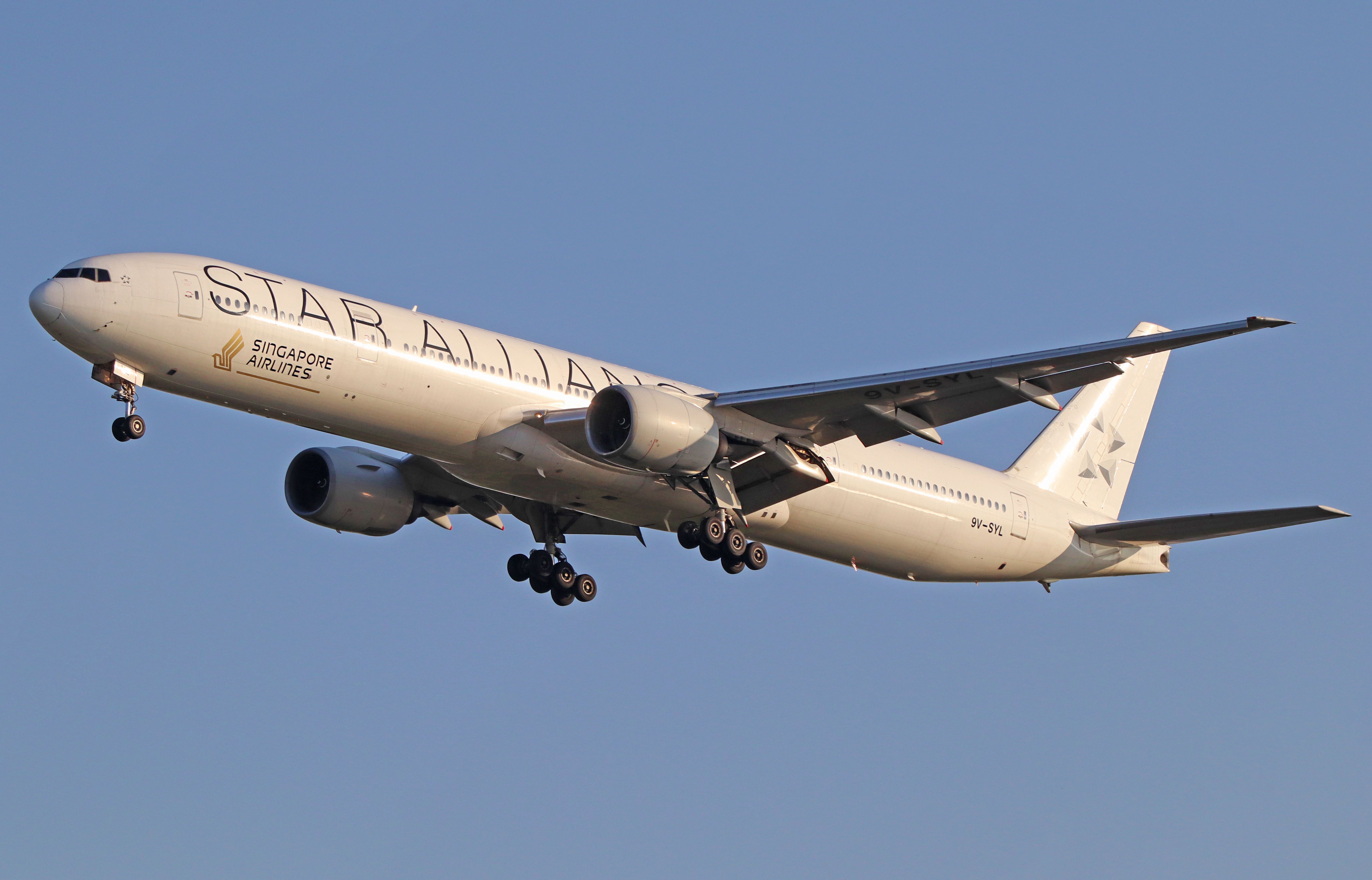 Singapore Airlines Boeing 777-300ER | Star Alliance Special Livery