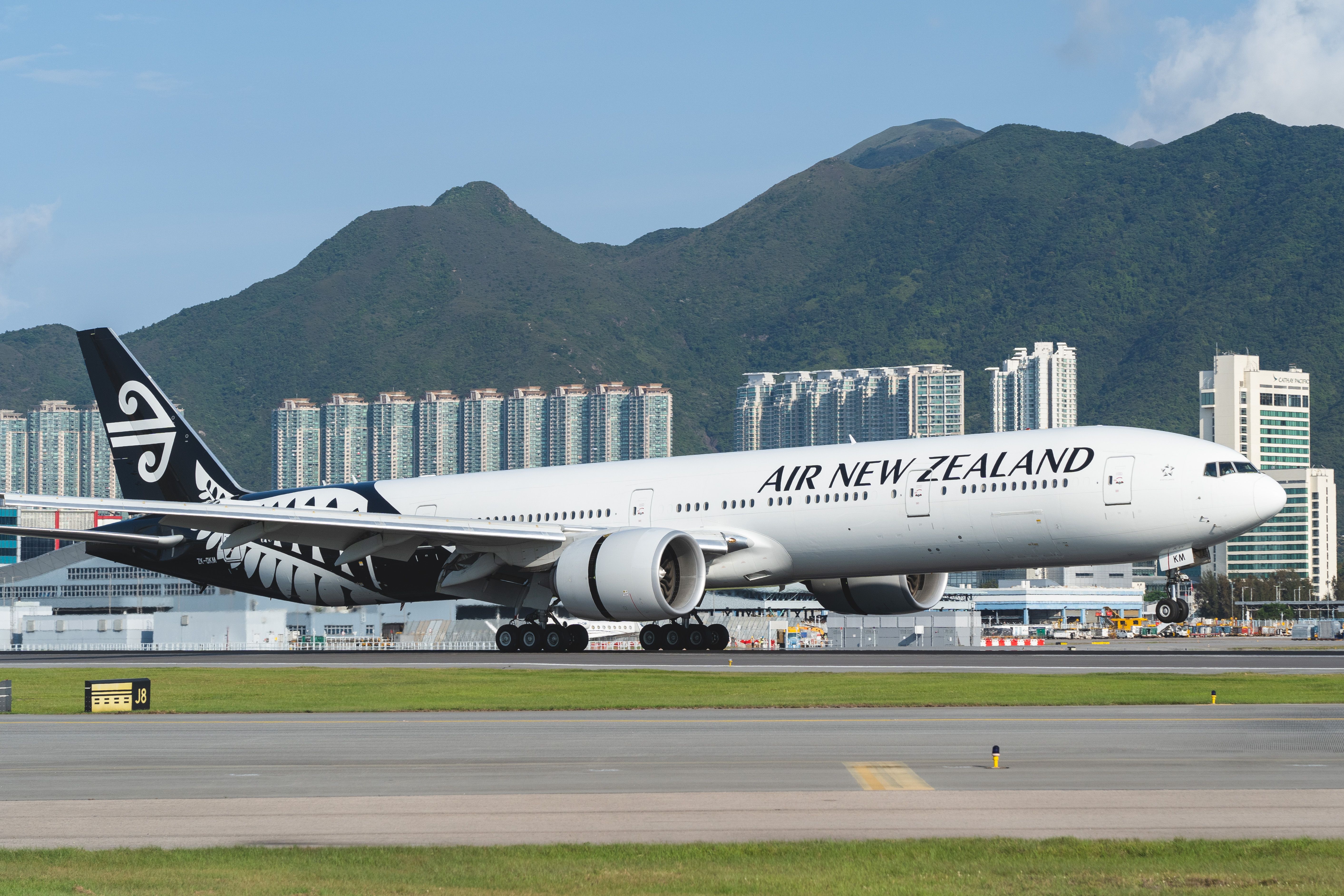 Air New Zealand Boeing 777-300ER landing in Hong Kong.