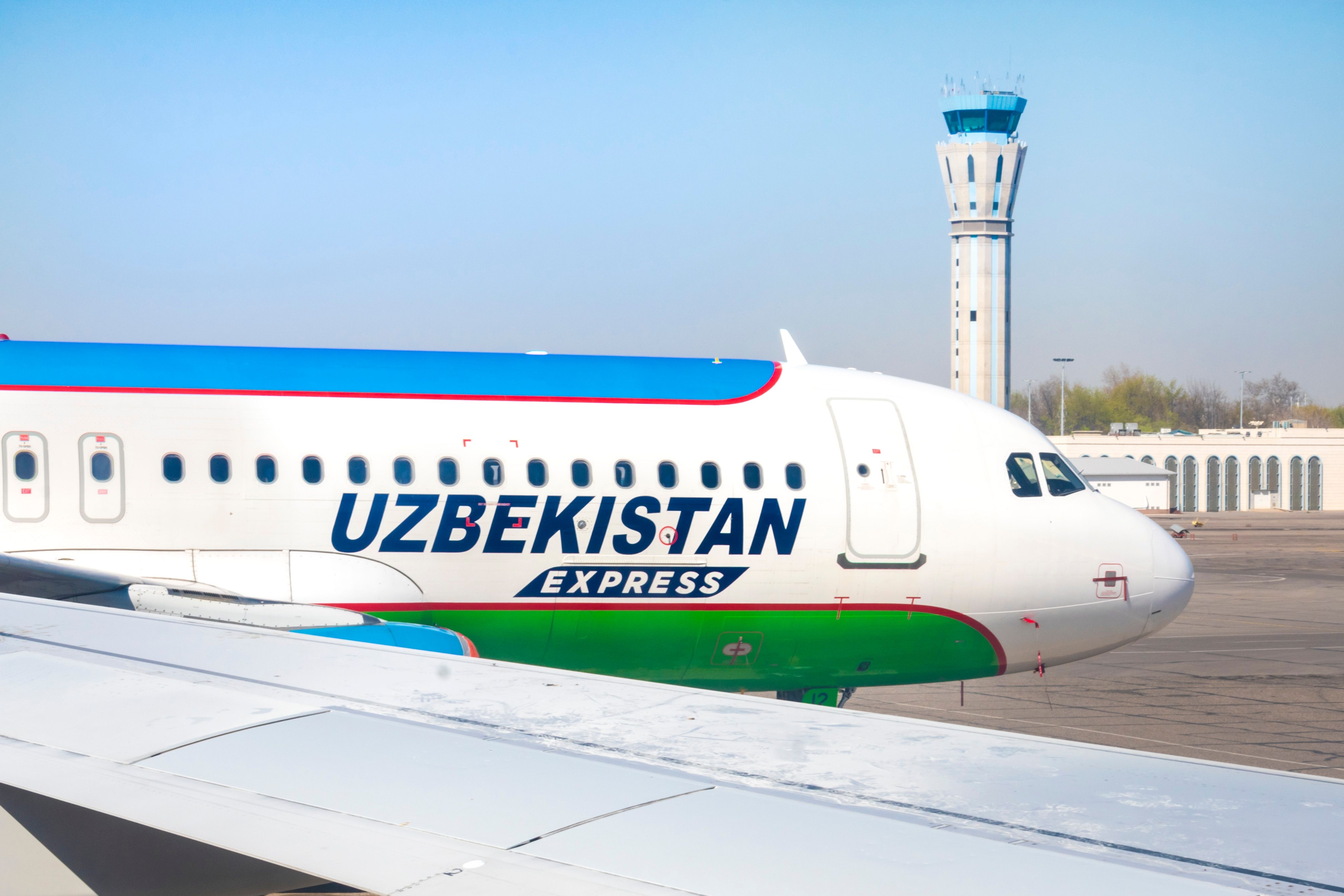 Uzbekistan Express @ Tashkent International Airport
