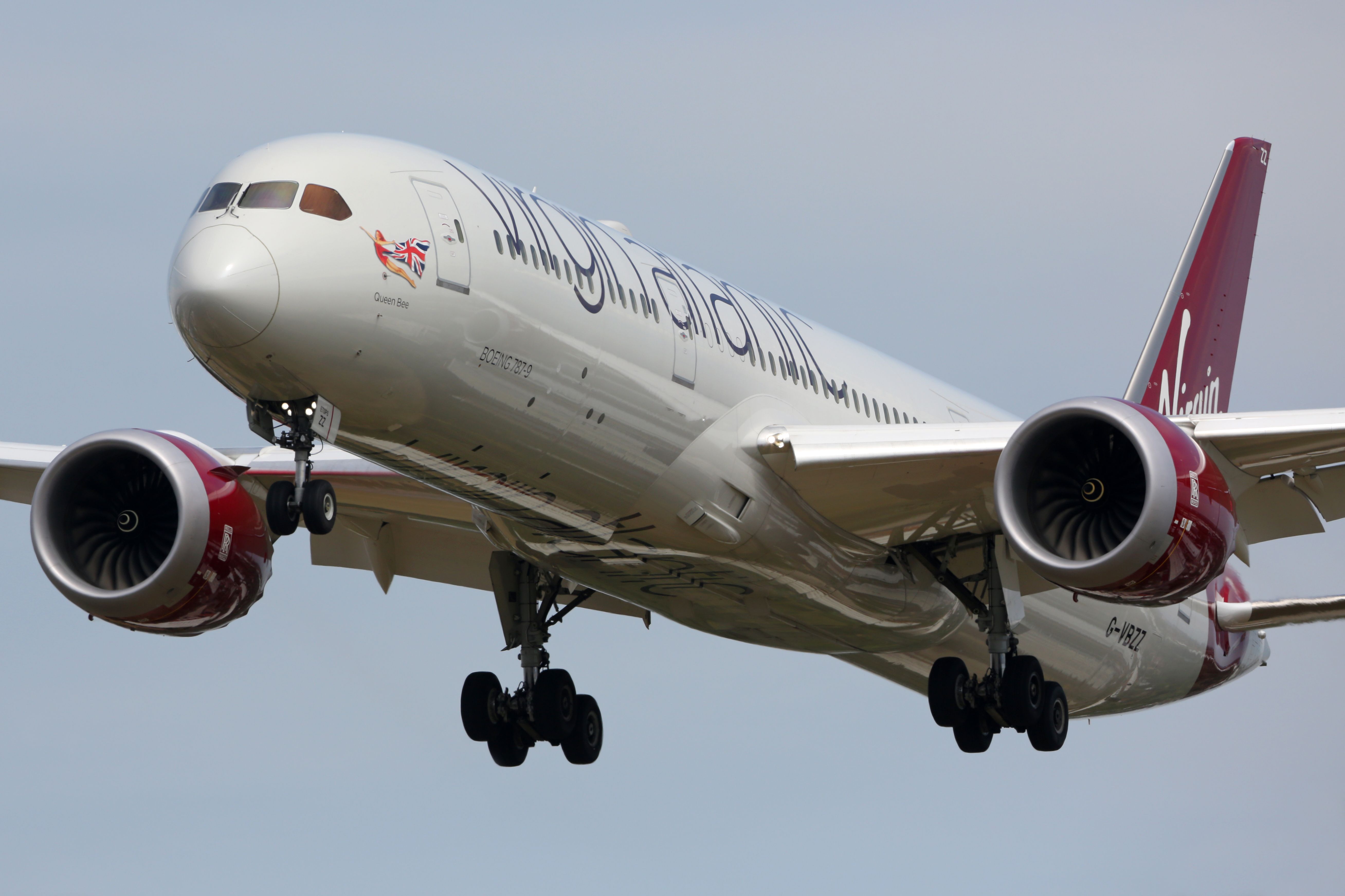 Virgin Atlantic Boeing 787-9 landing at London Heathrow Airport