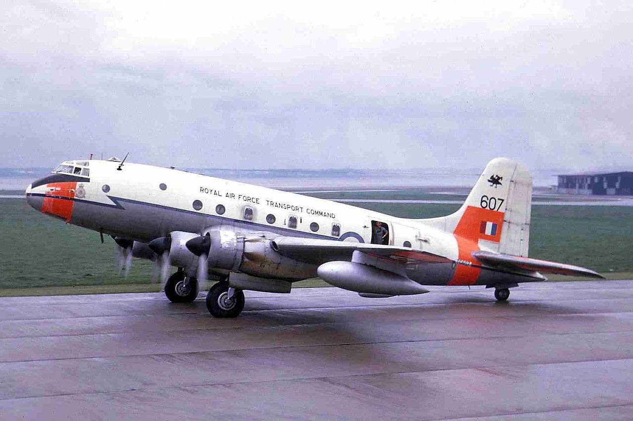 Un día como hoy de 1946, el Handley Page Hastings realizó su primer vuelo