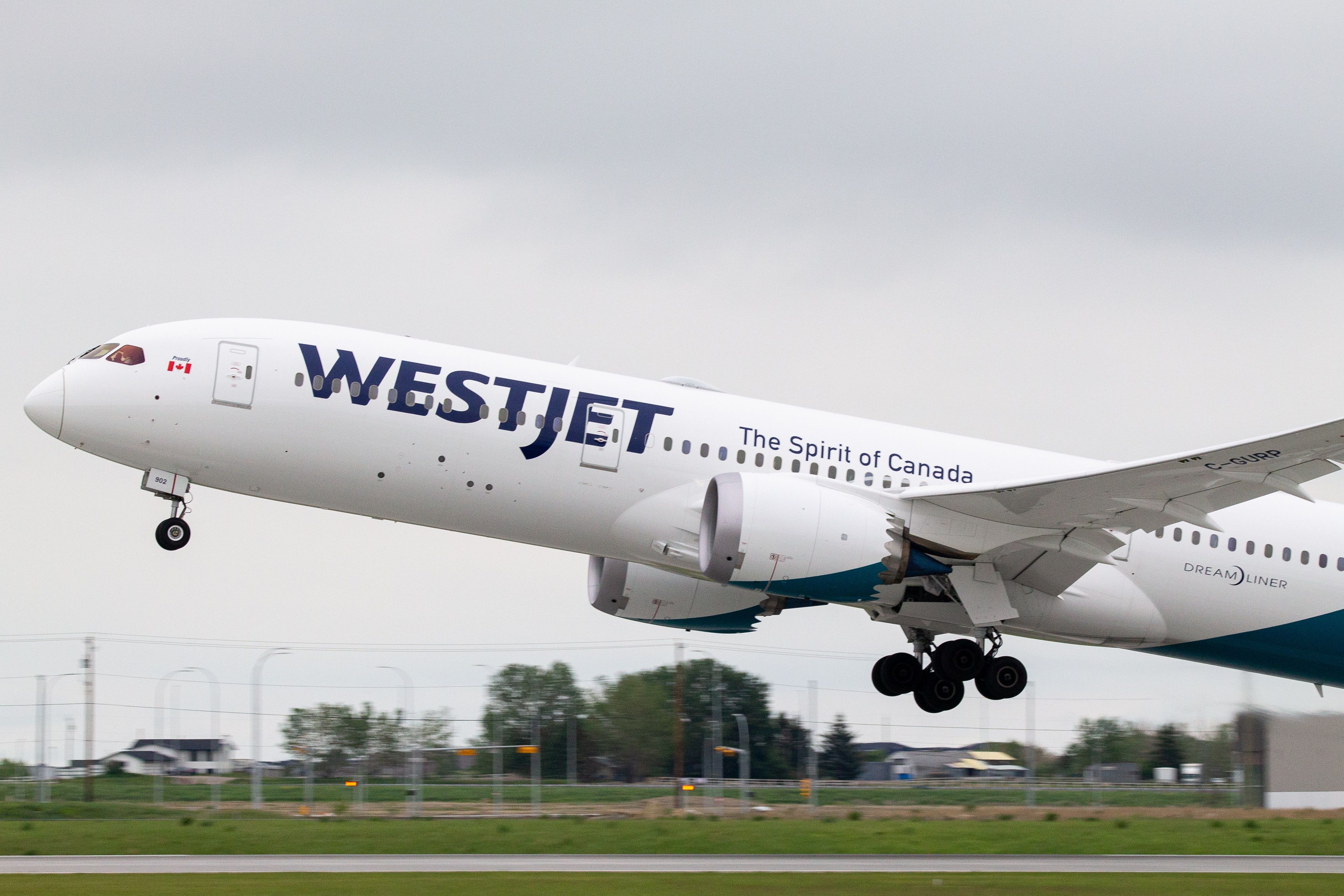 WestJet 787-9 taking off