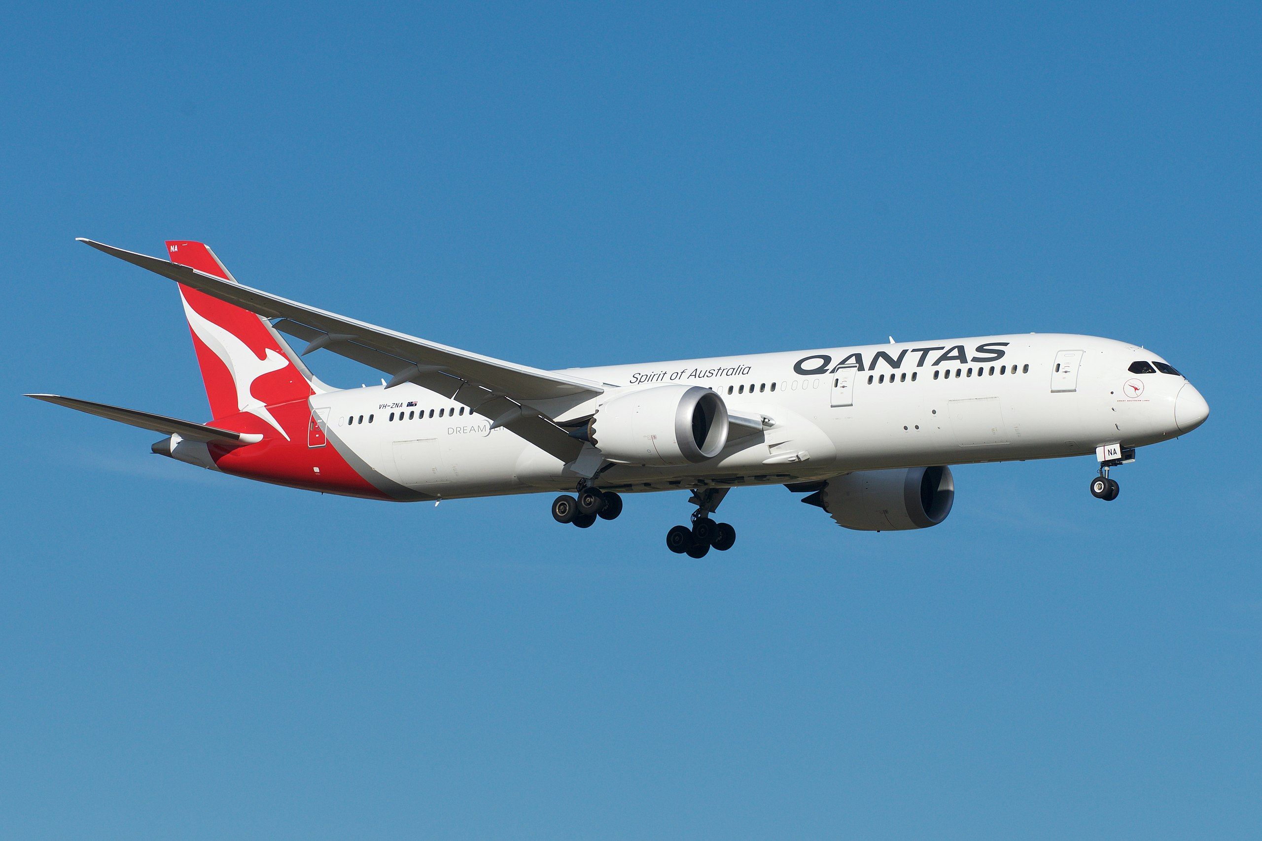 Qantas Takes Delivery Of 13th Boeing 787-9 Dreamliner