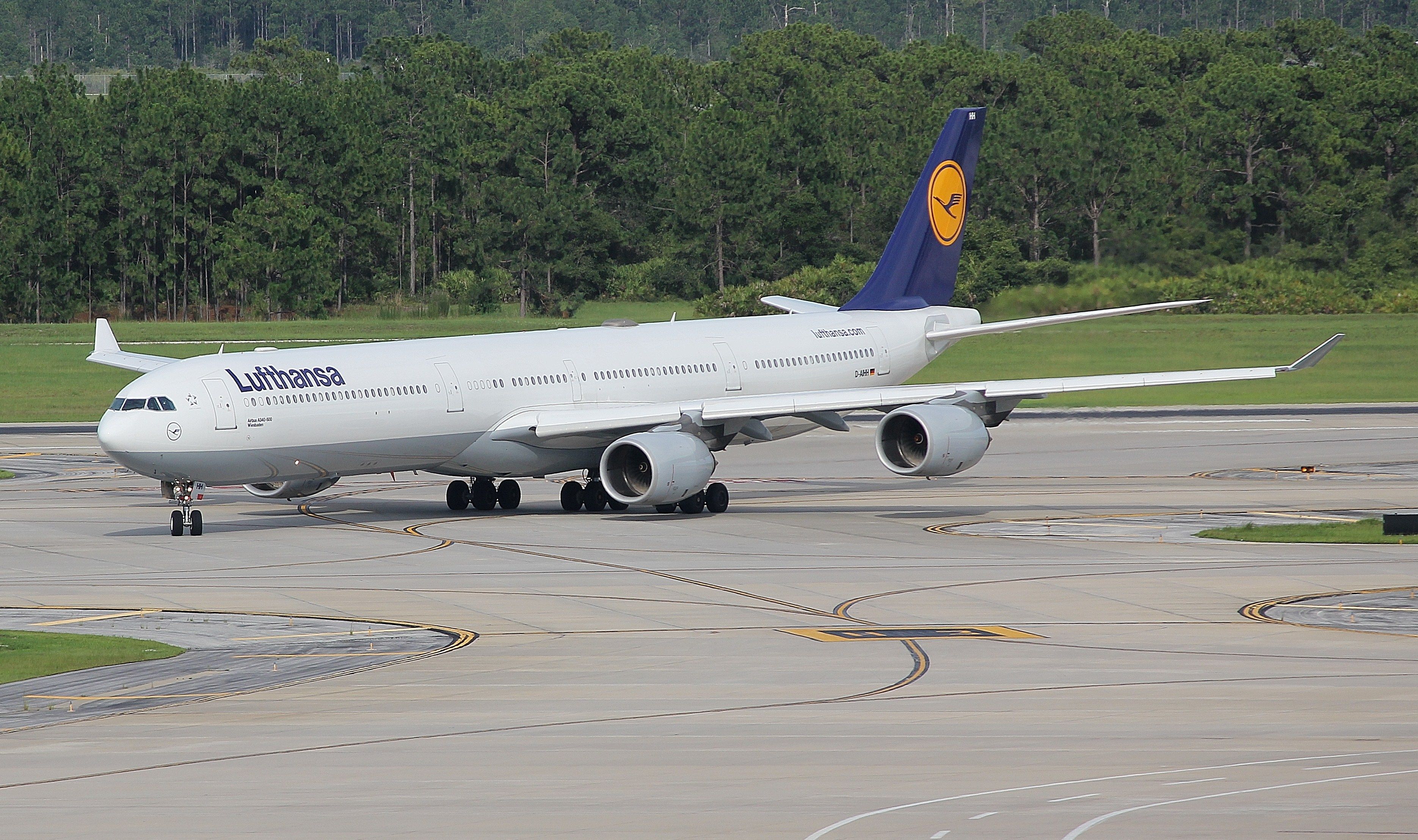 A Lufthansa Airbus A340 on the runway