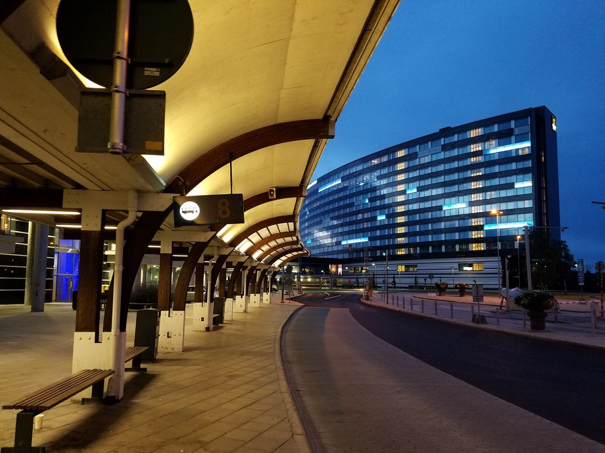 View of a hotel from the passenger drop off area at an airport.