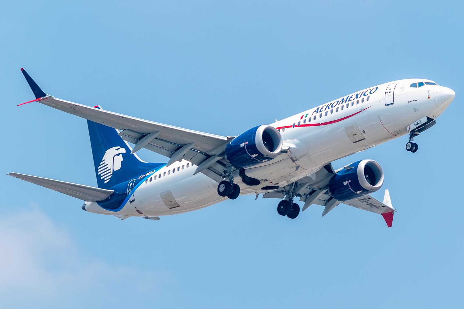 An Aeromexico Boeing 737 MAX 8 aircraft flying.