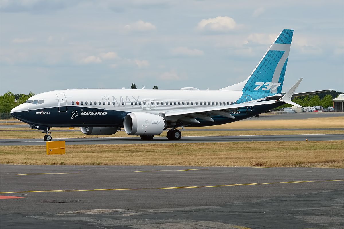 A Boeing 737-7 MAX taxiing to the runway.
