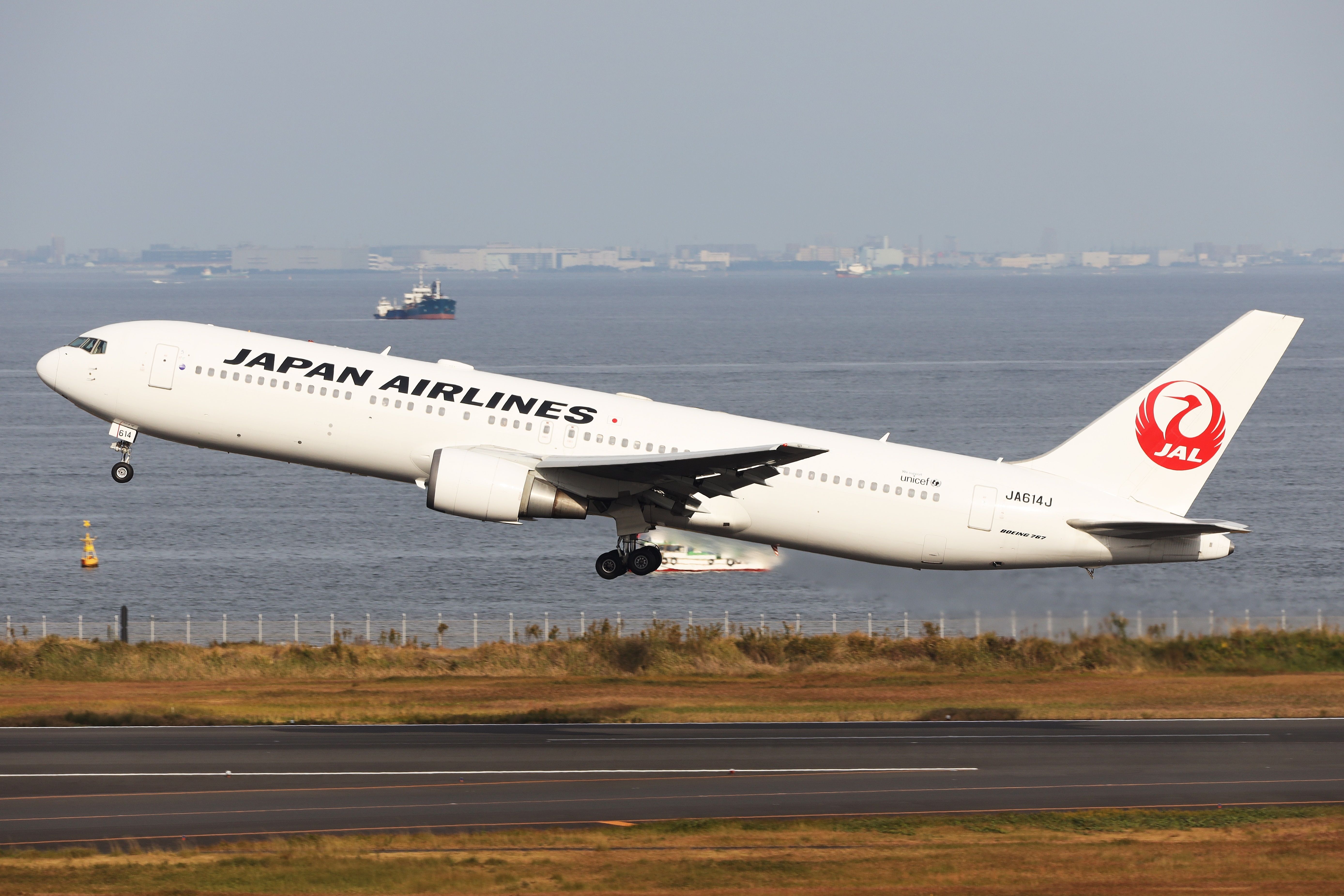 A Japan Airlines taking off from Tokyo Haneda Airport.