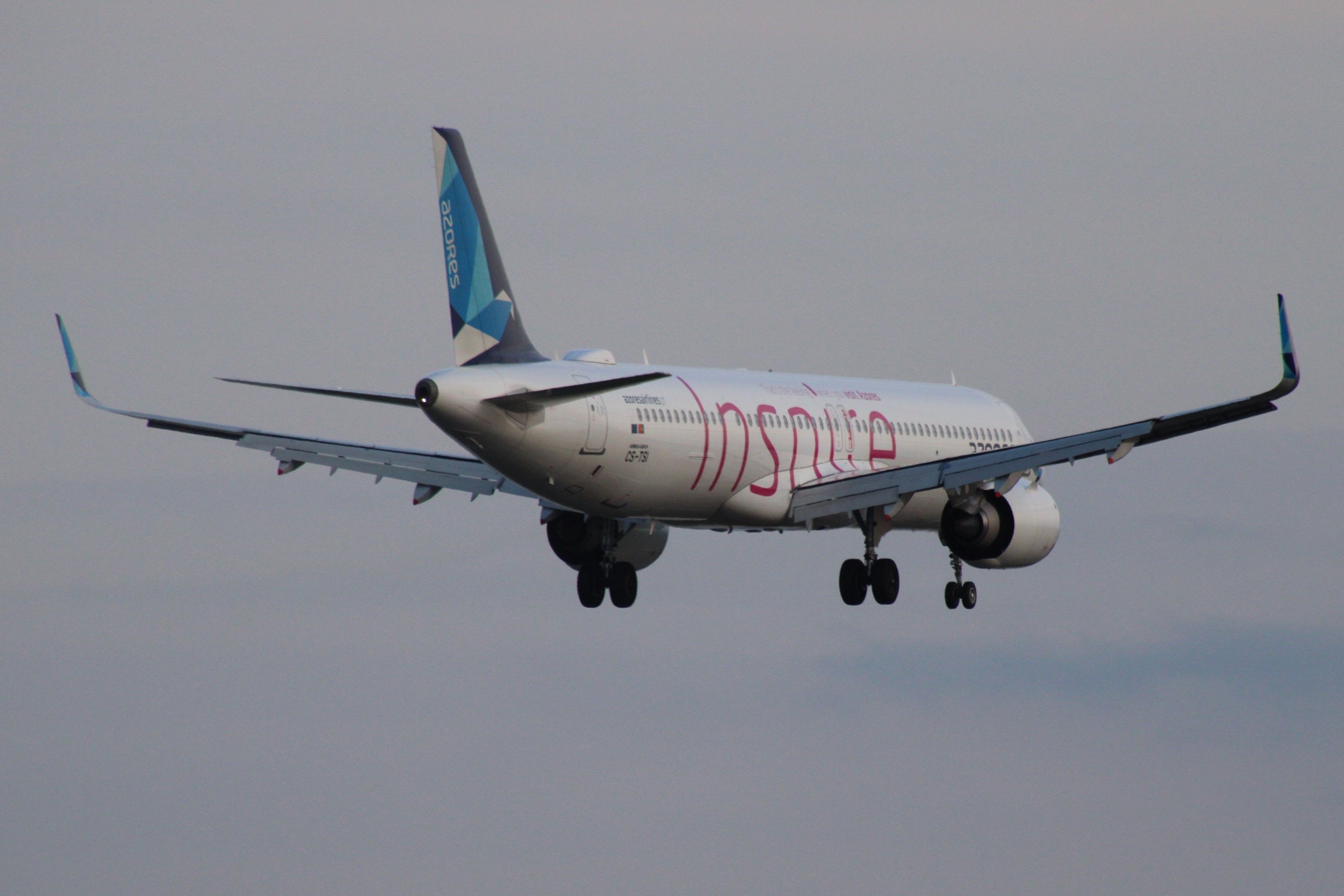 SATA Azores Airlines Resumes Flights To Oakland International Airport