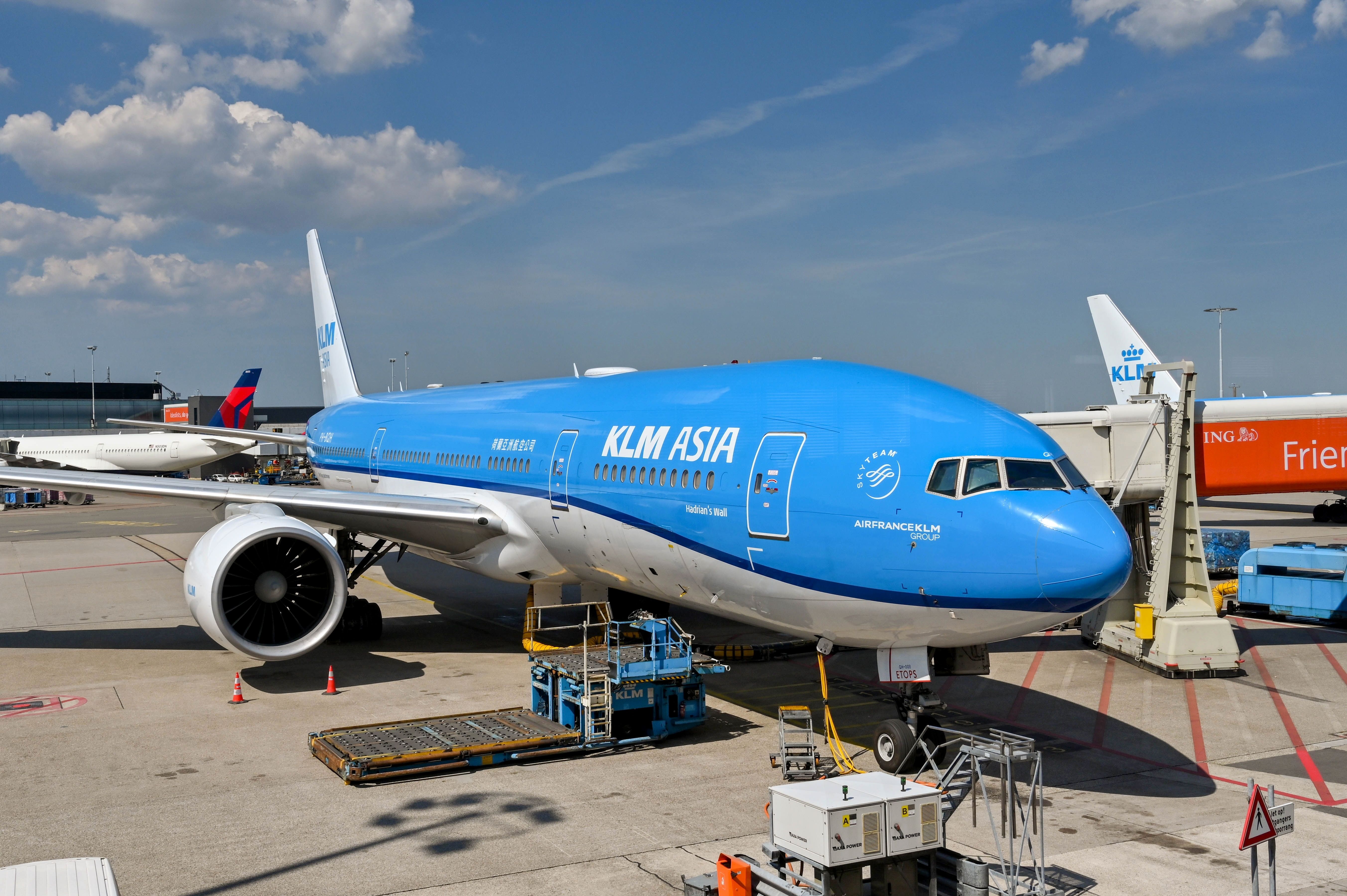 KLM Asia Boring 777 On Stand
