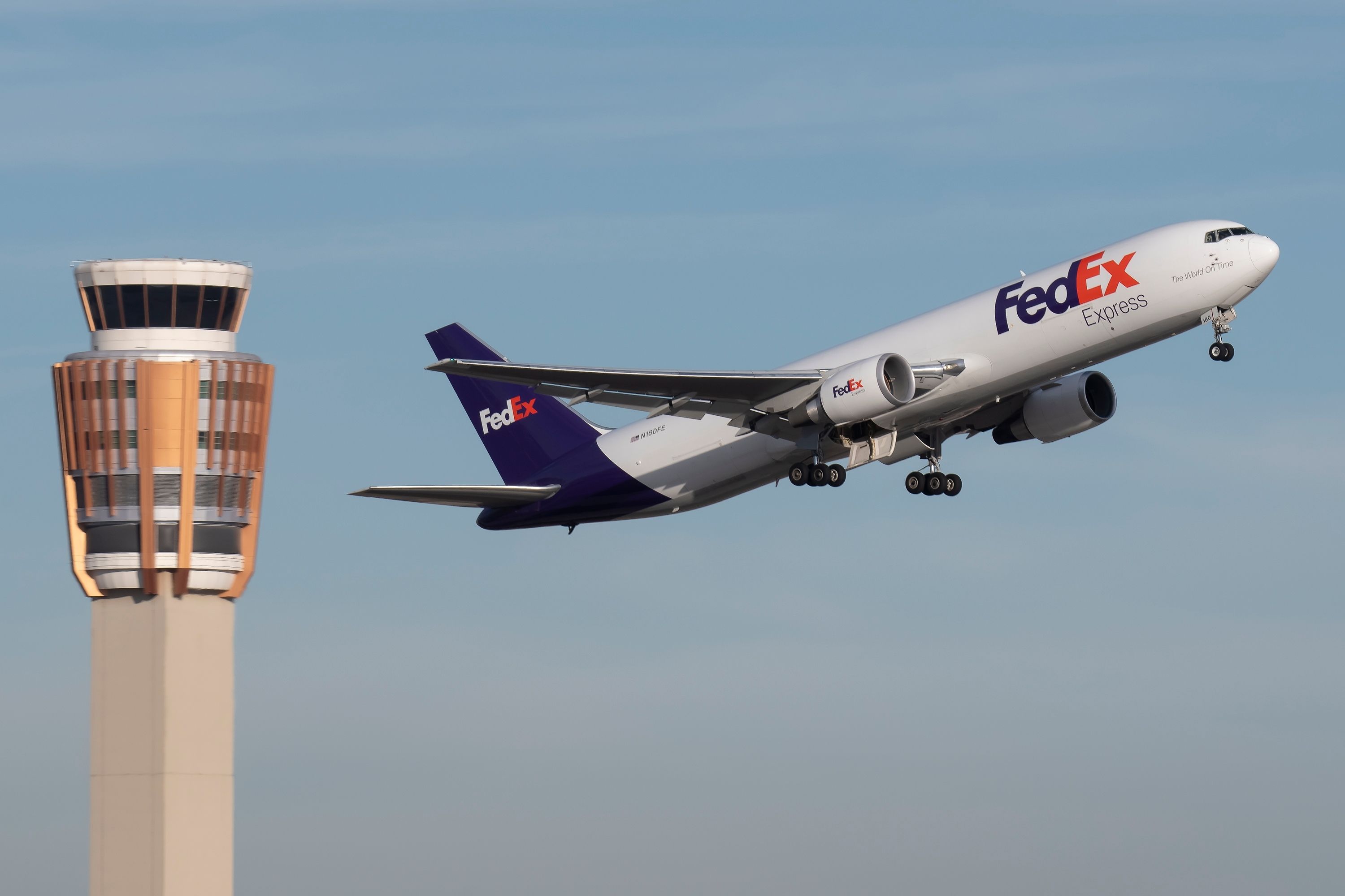 A FedEx Express Boeing 767-300F blasting out of Phoenix Sky Harbor International Airport. 