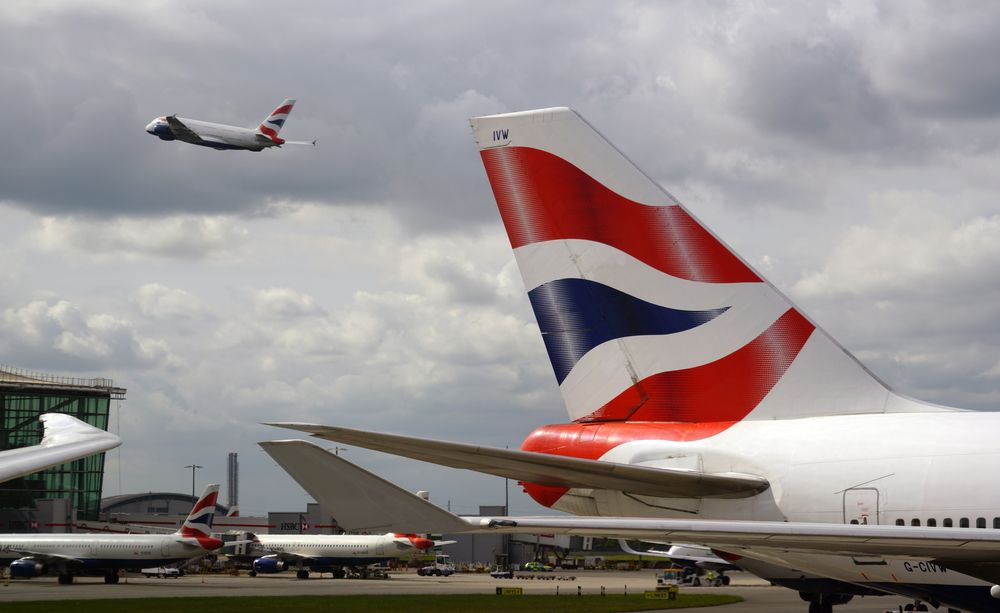 British Airways tails like a 747-400 and A380 at Heathrow