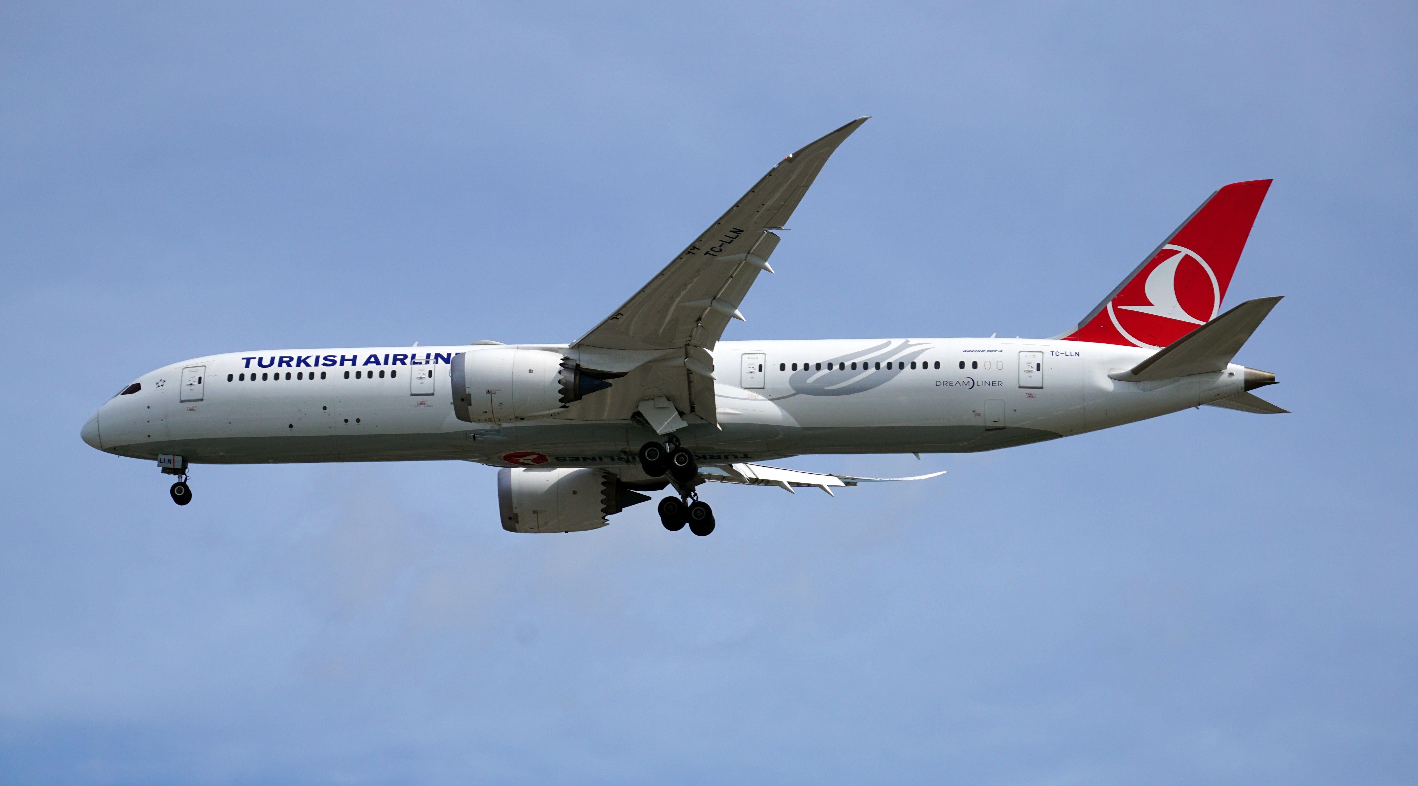 A Turkish Airlines Boeing 787-9 flying in the sky.