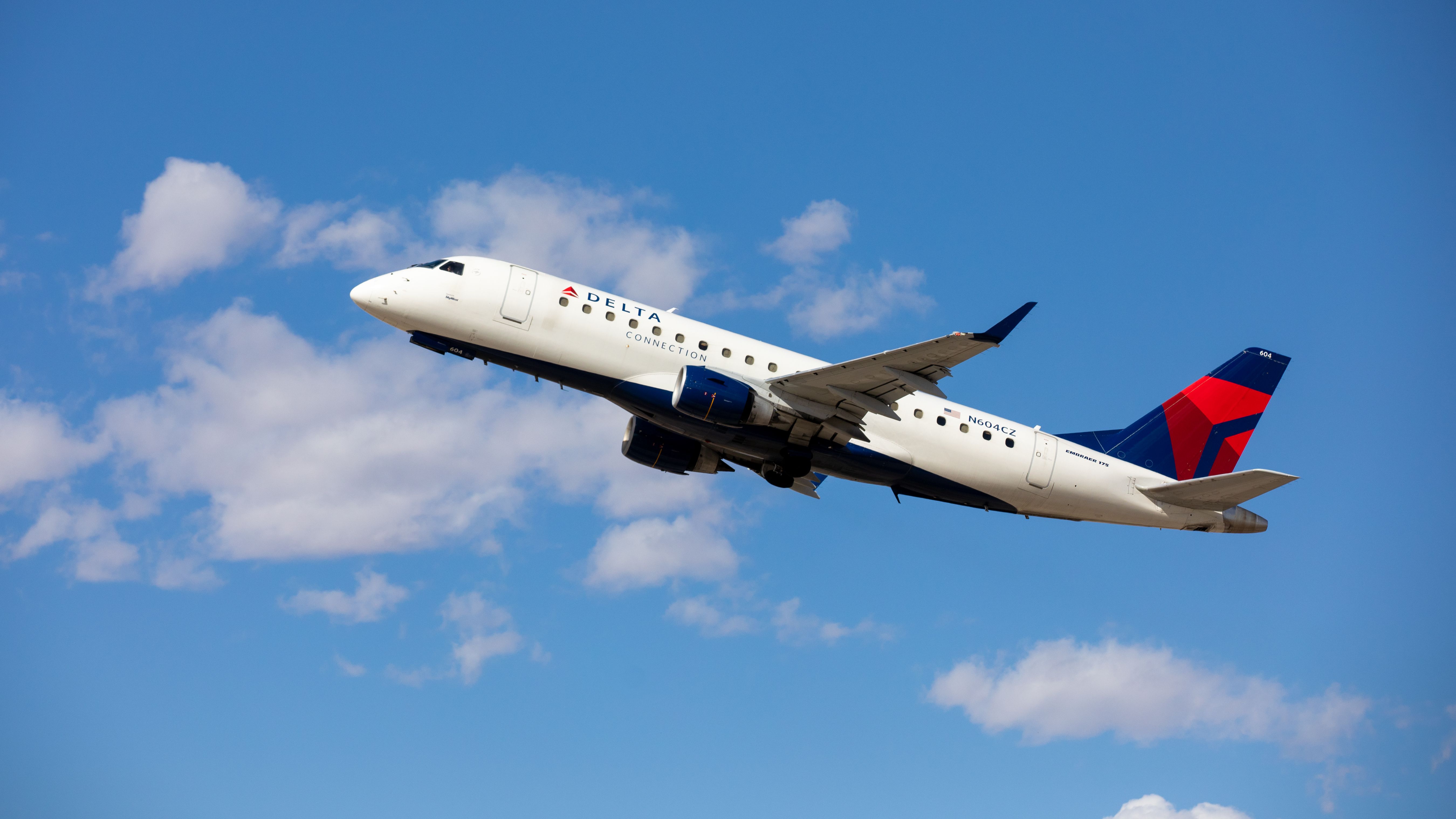 Delta Air Lines Posts Highest Ever Quarterly Revenue & Profitability