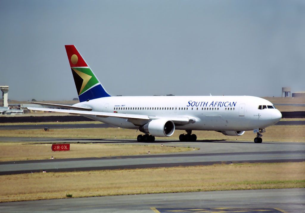 A South African Airways Boeing 767 taxiing to the runway.