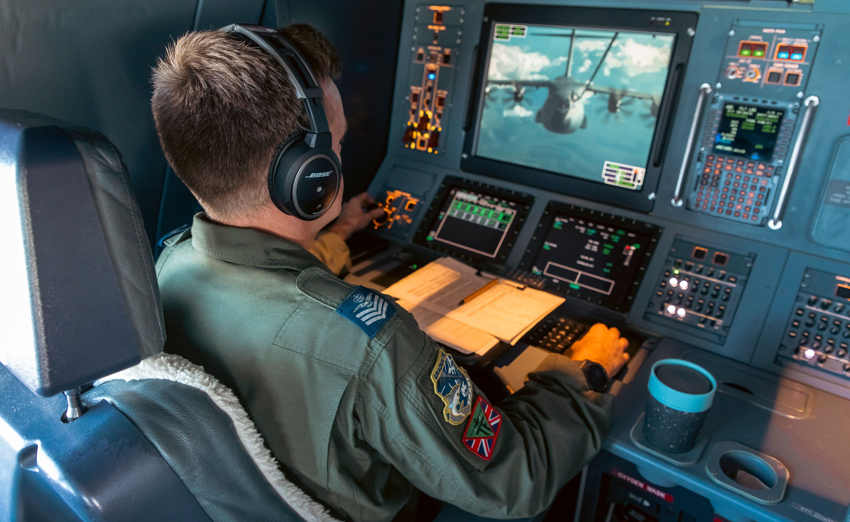 Cool: Airbus A400M Flies 22 Hours Non-Stop With Aerial Refueling