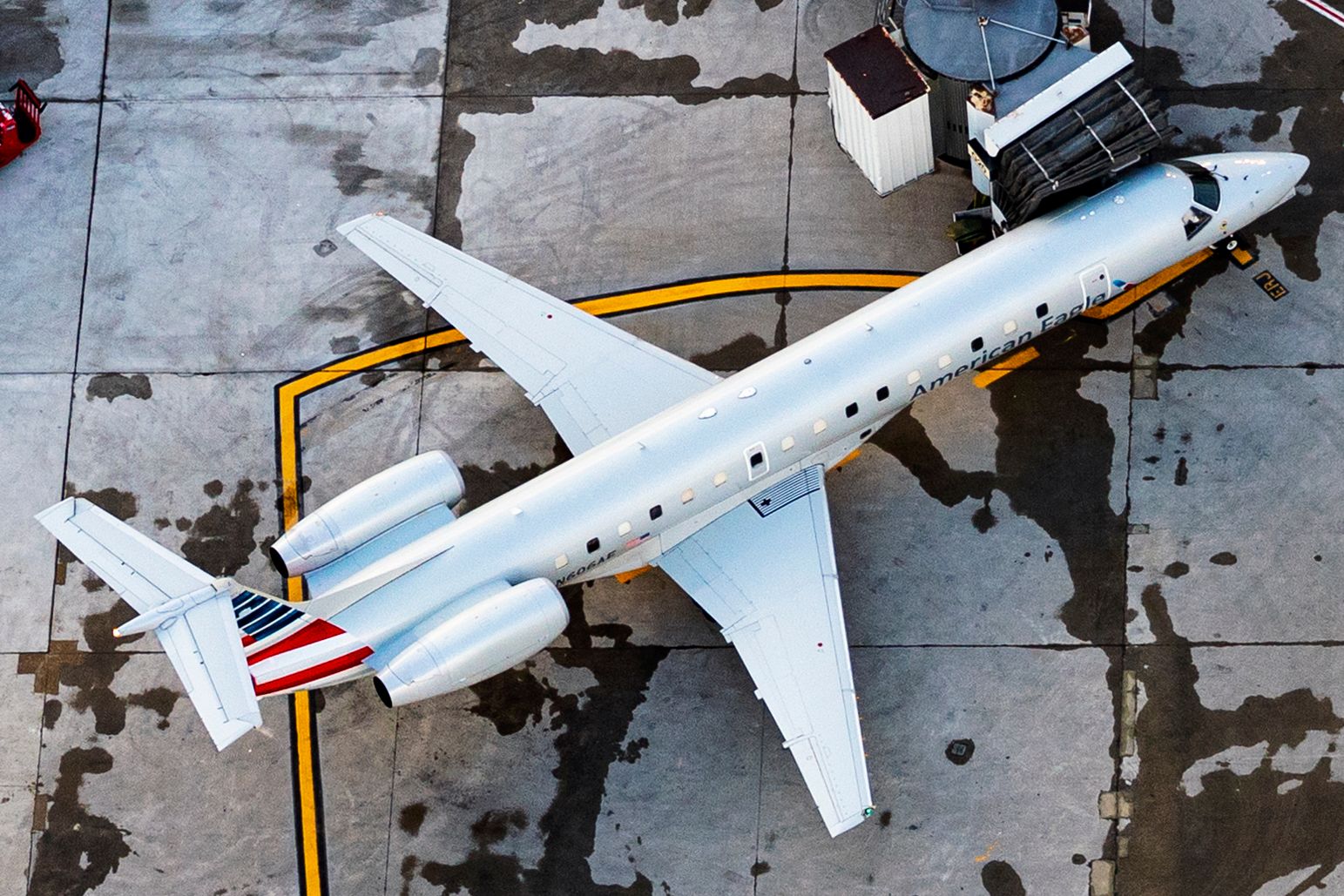 American Eagle Embraer ERJ-145