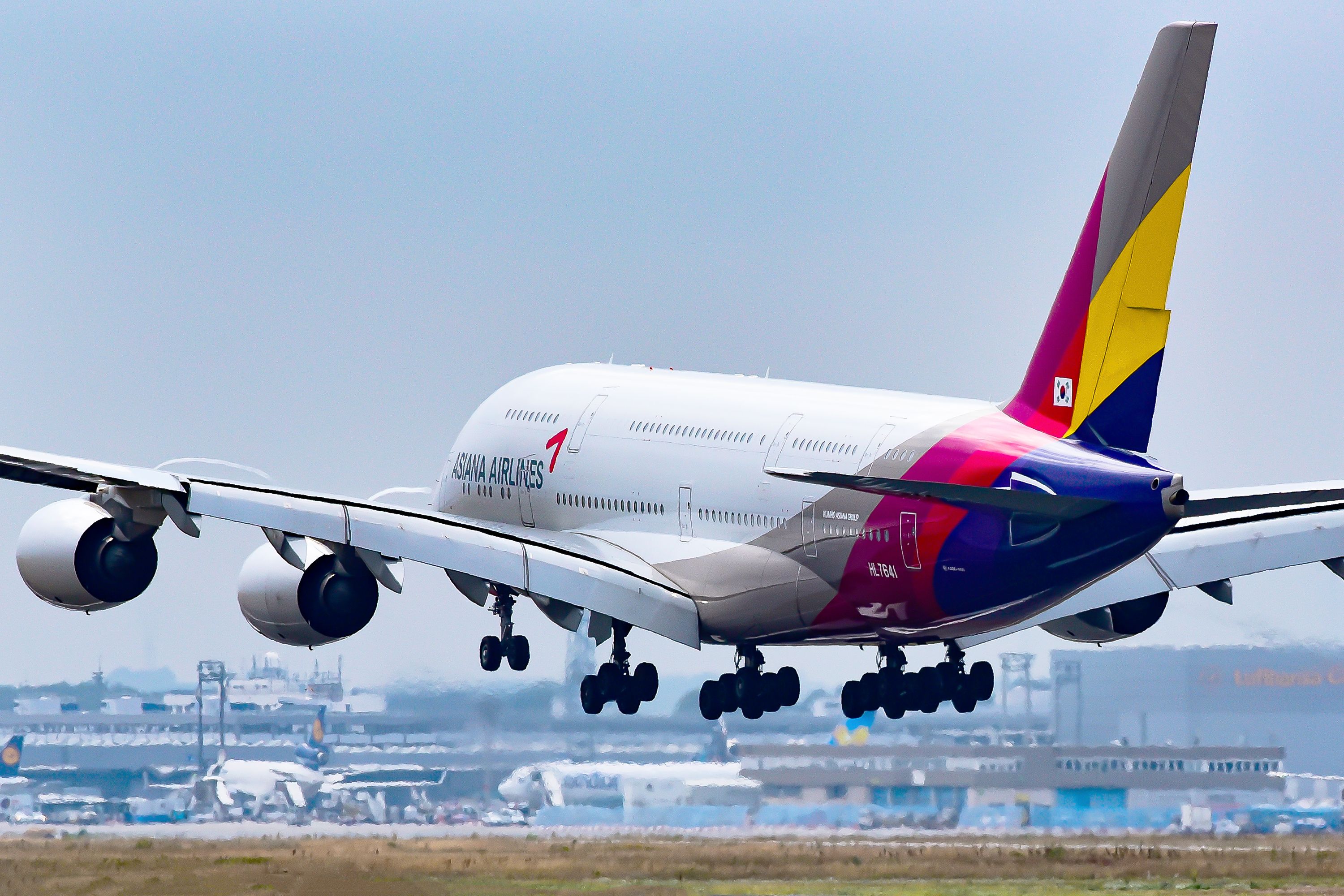 Asiana Airlines Airbus A380 landing at Frankfurt Airport