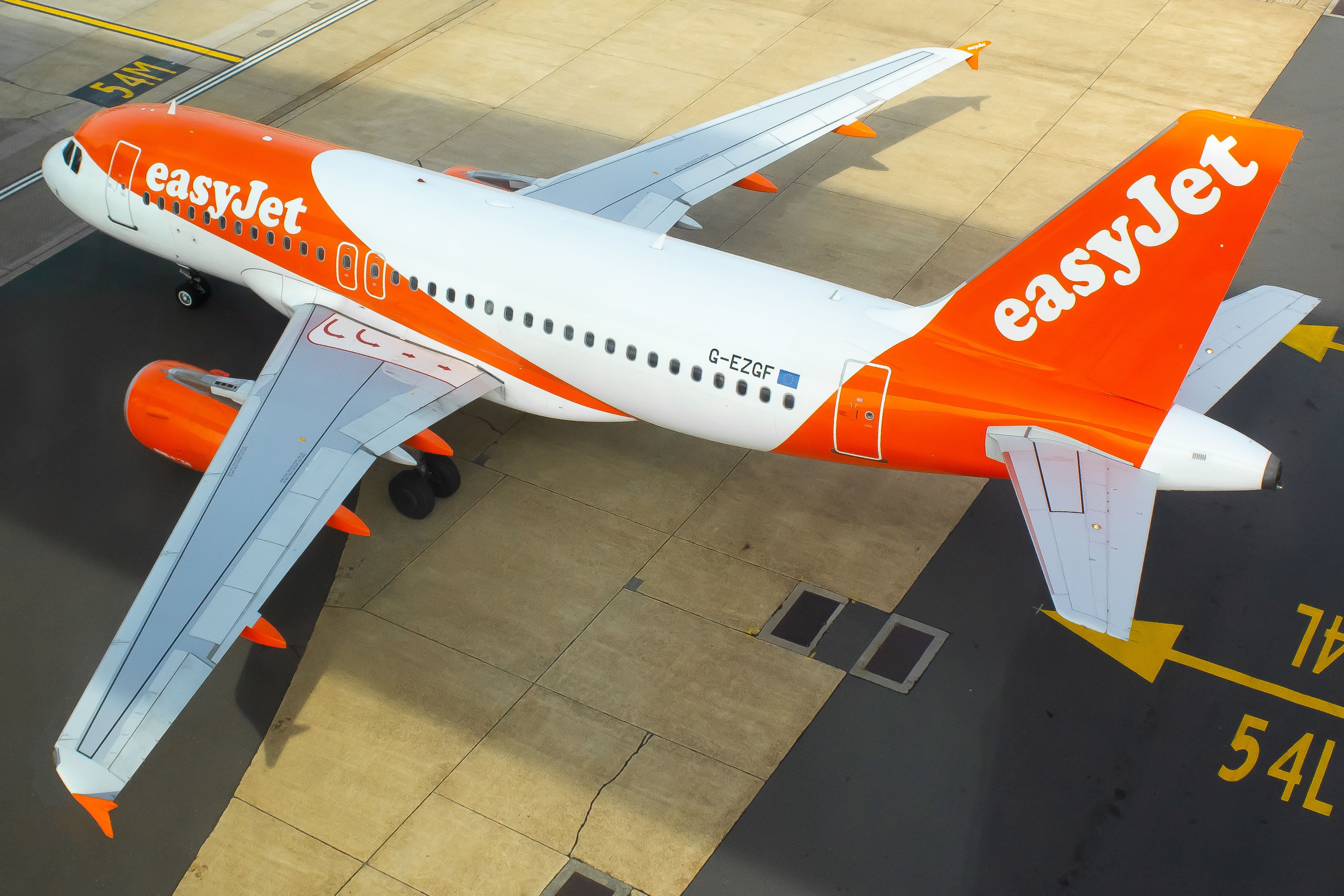 easyJet at LGW