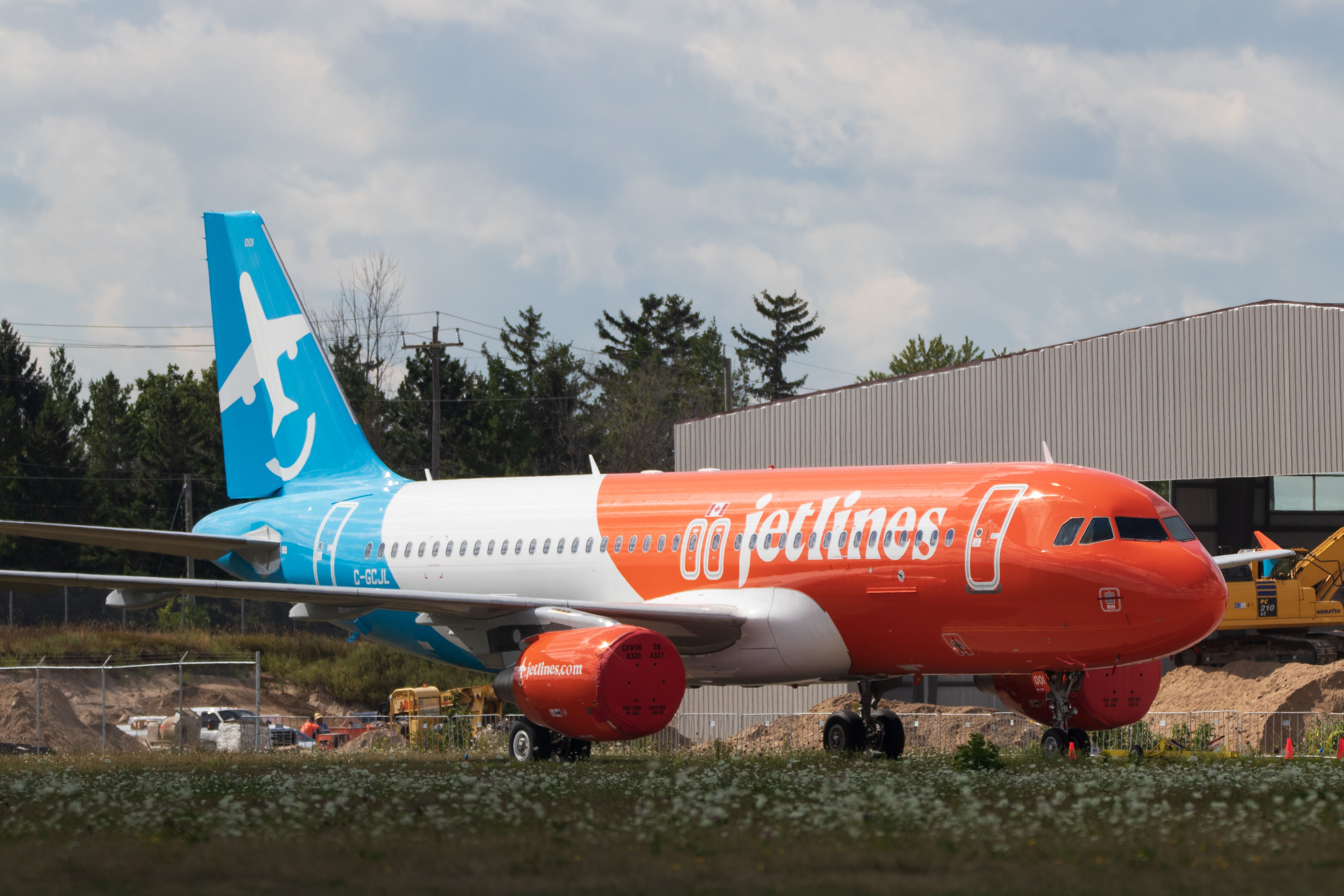 Canada Jetlines Airbus A320-200