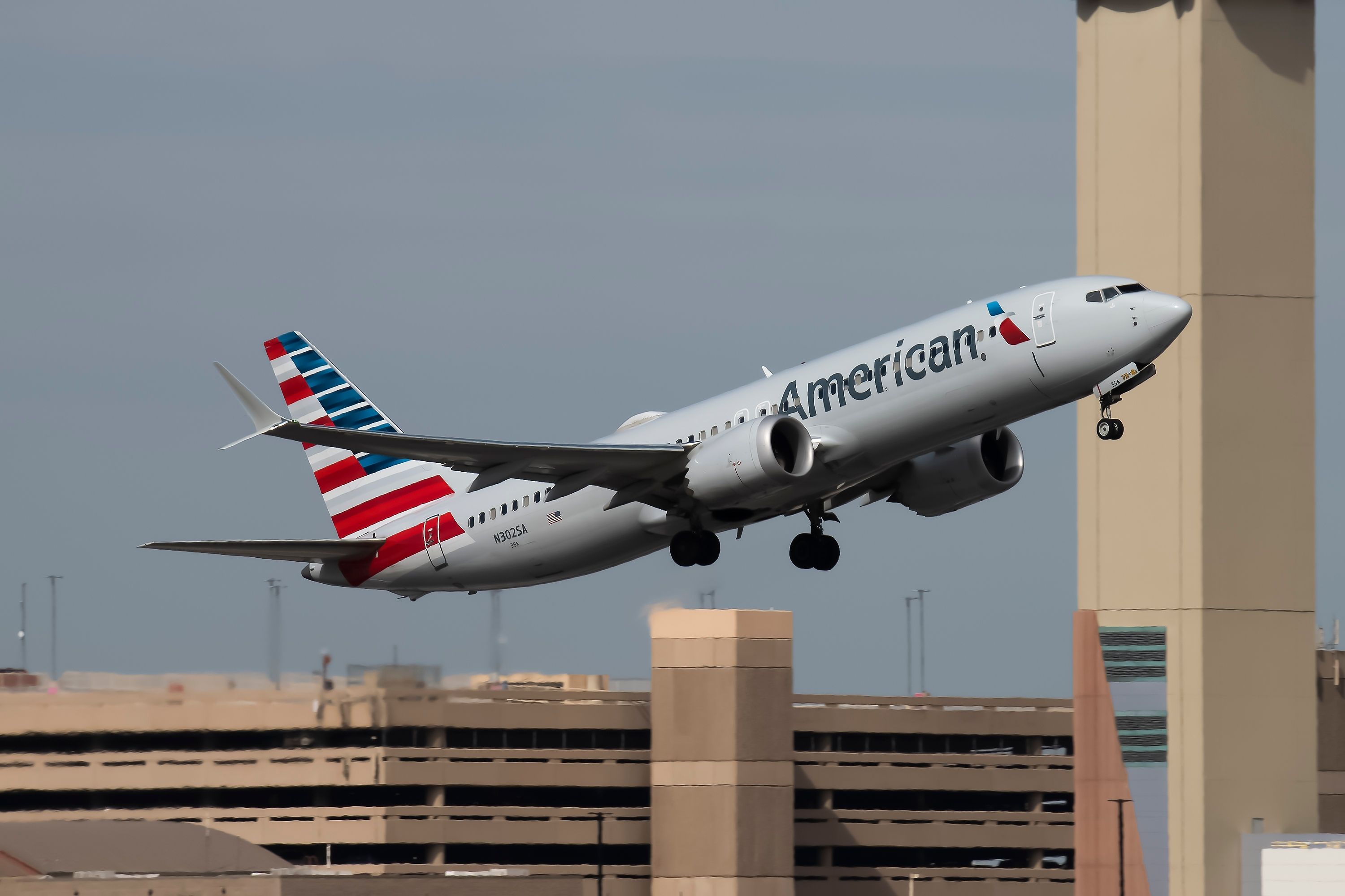 American Airlines Pilots To Vote On New Contract With In Pay Raises