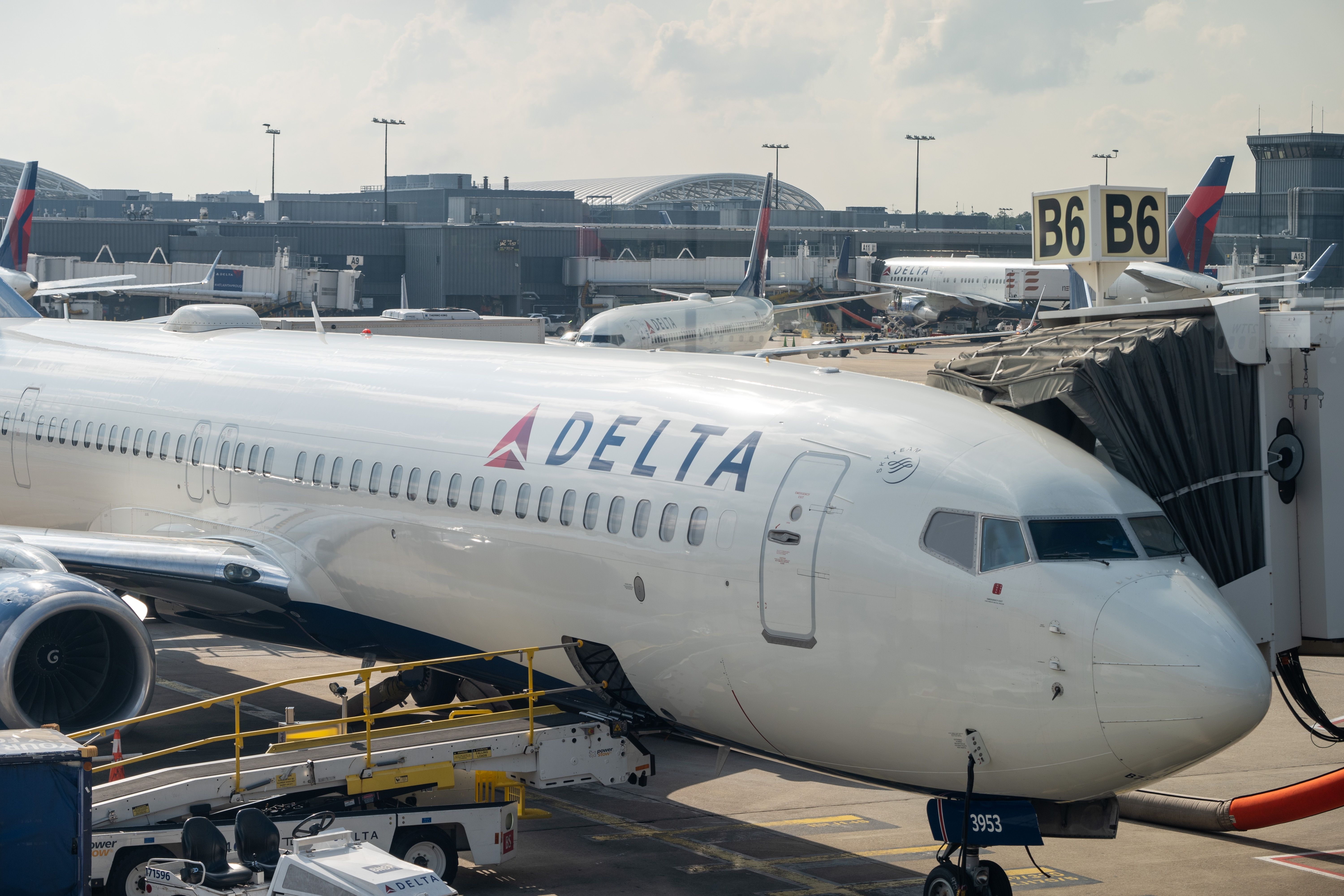 Delta Air Lines 737 @ Atlanta Airport