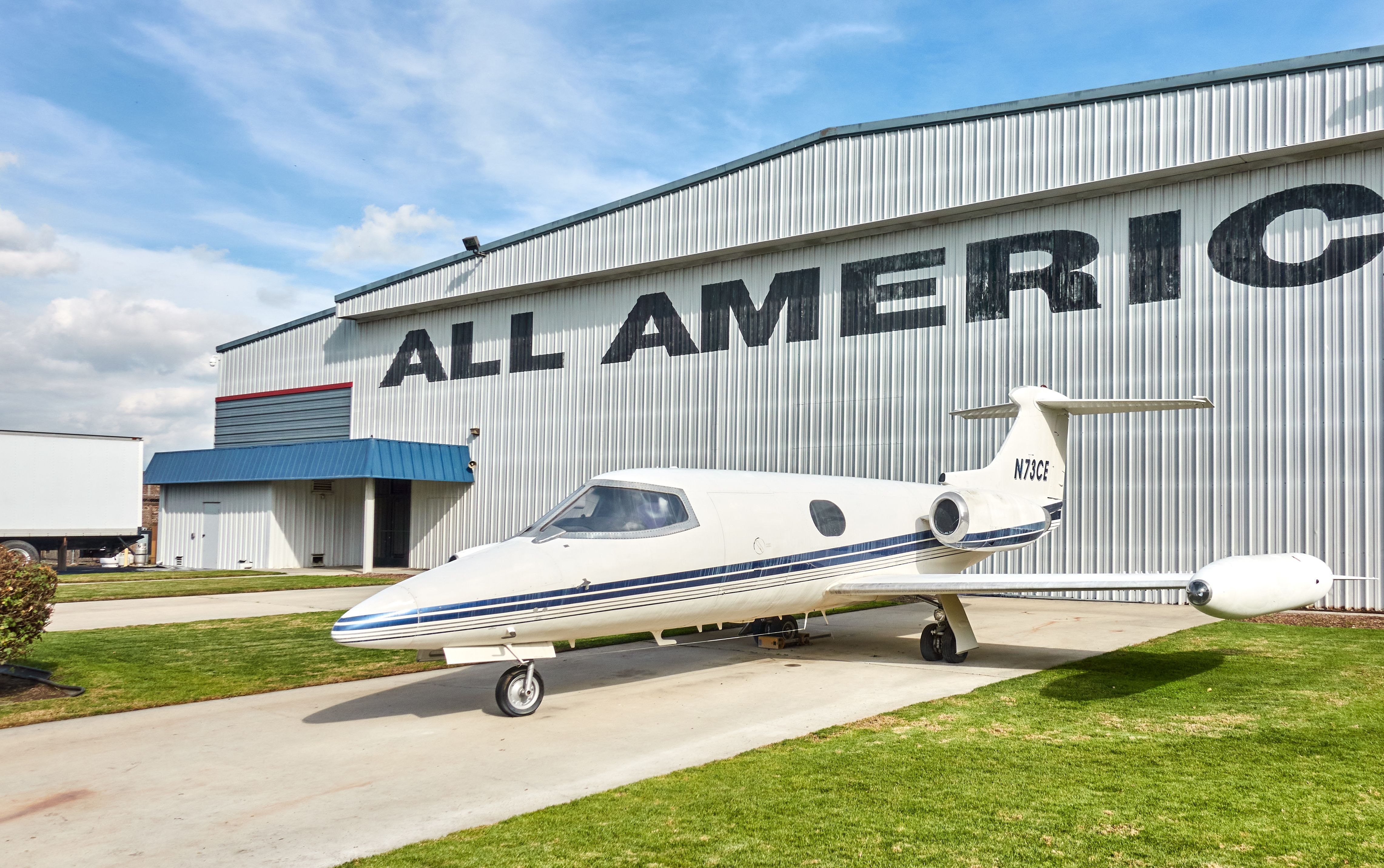 A Learjet 23 business jet parked at Yanks Air Museum