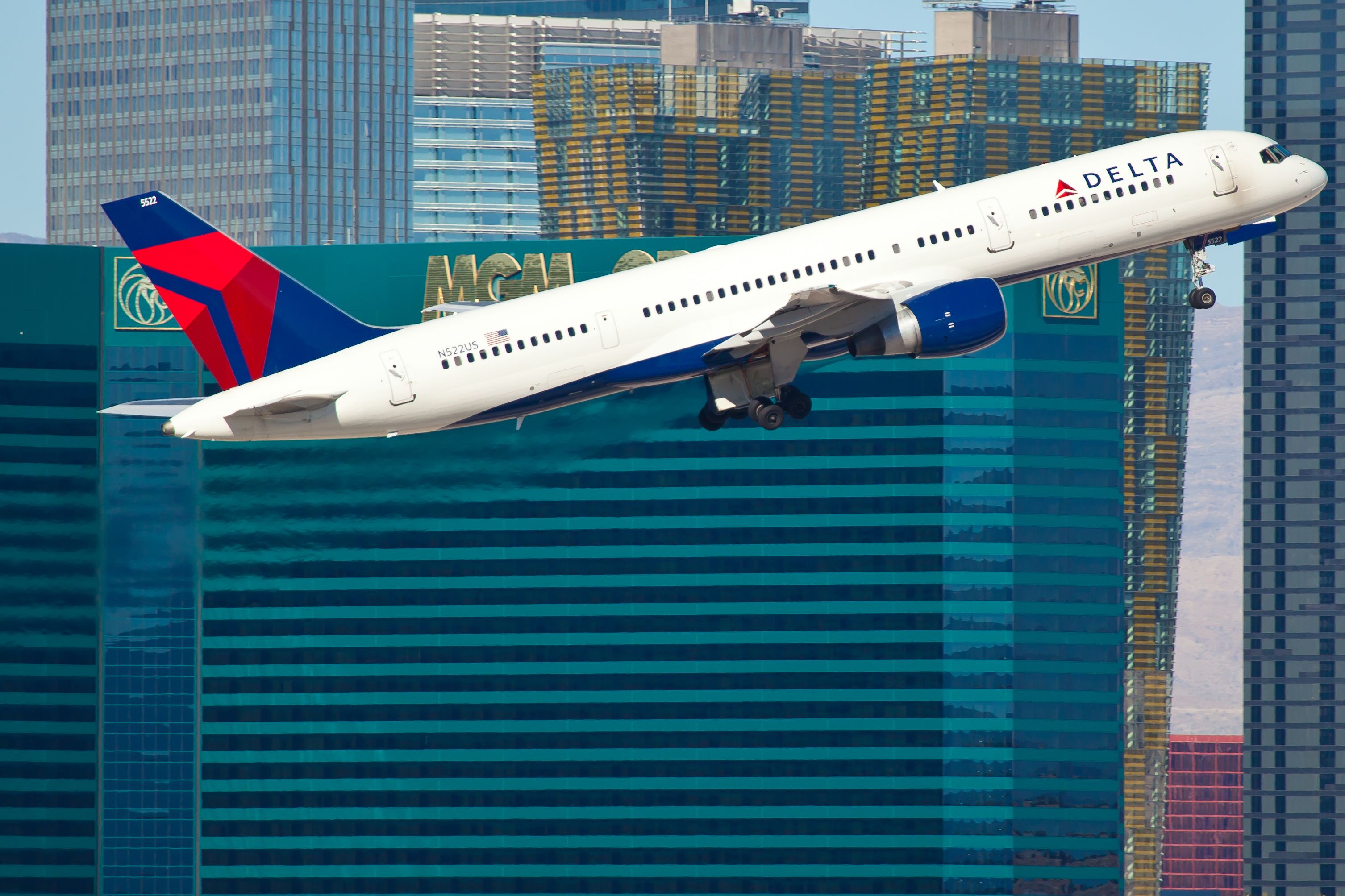 Delta Air Lines Boeing 757-300 taking off LAS