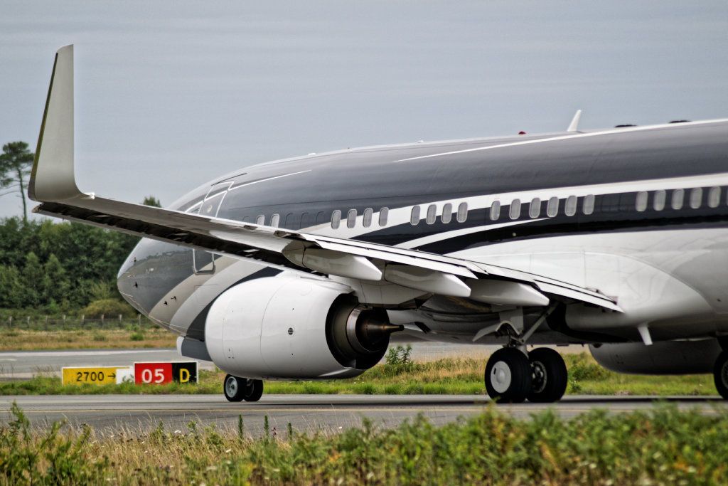 A BBJ 737 taxiing to the runway.