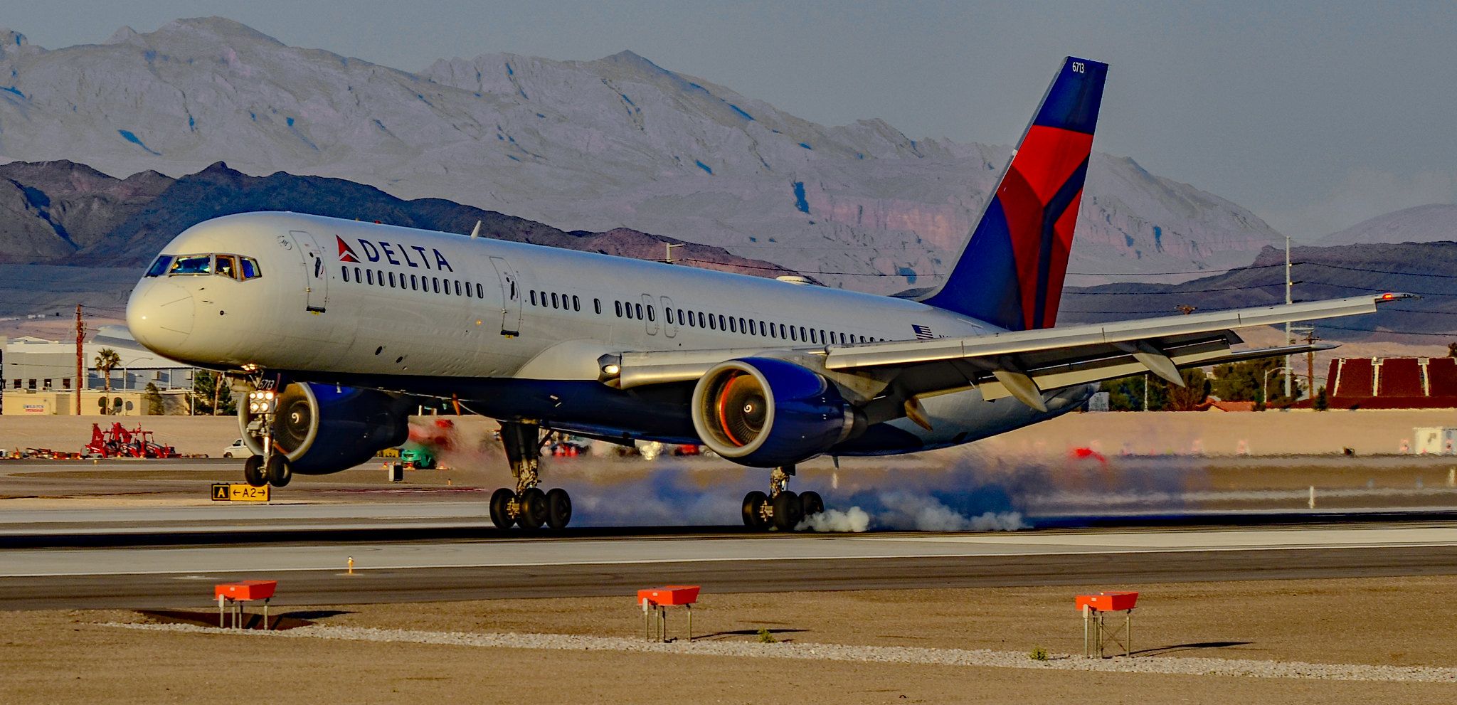 Delta Air Lines Boeing 757 Landing In Las Vegas