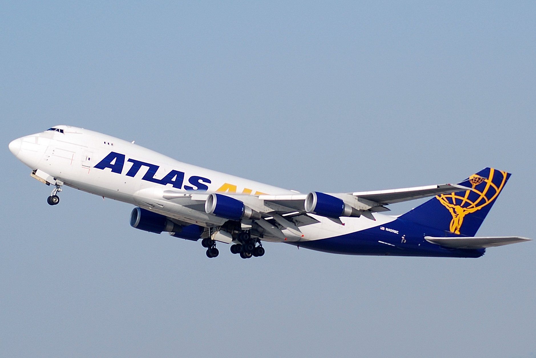 Atlas Air Boeing 747 Returns To Leipzig Following Cracked Windshield