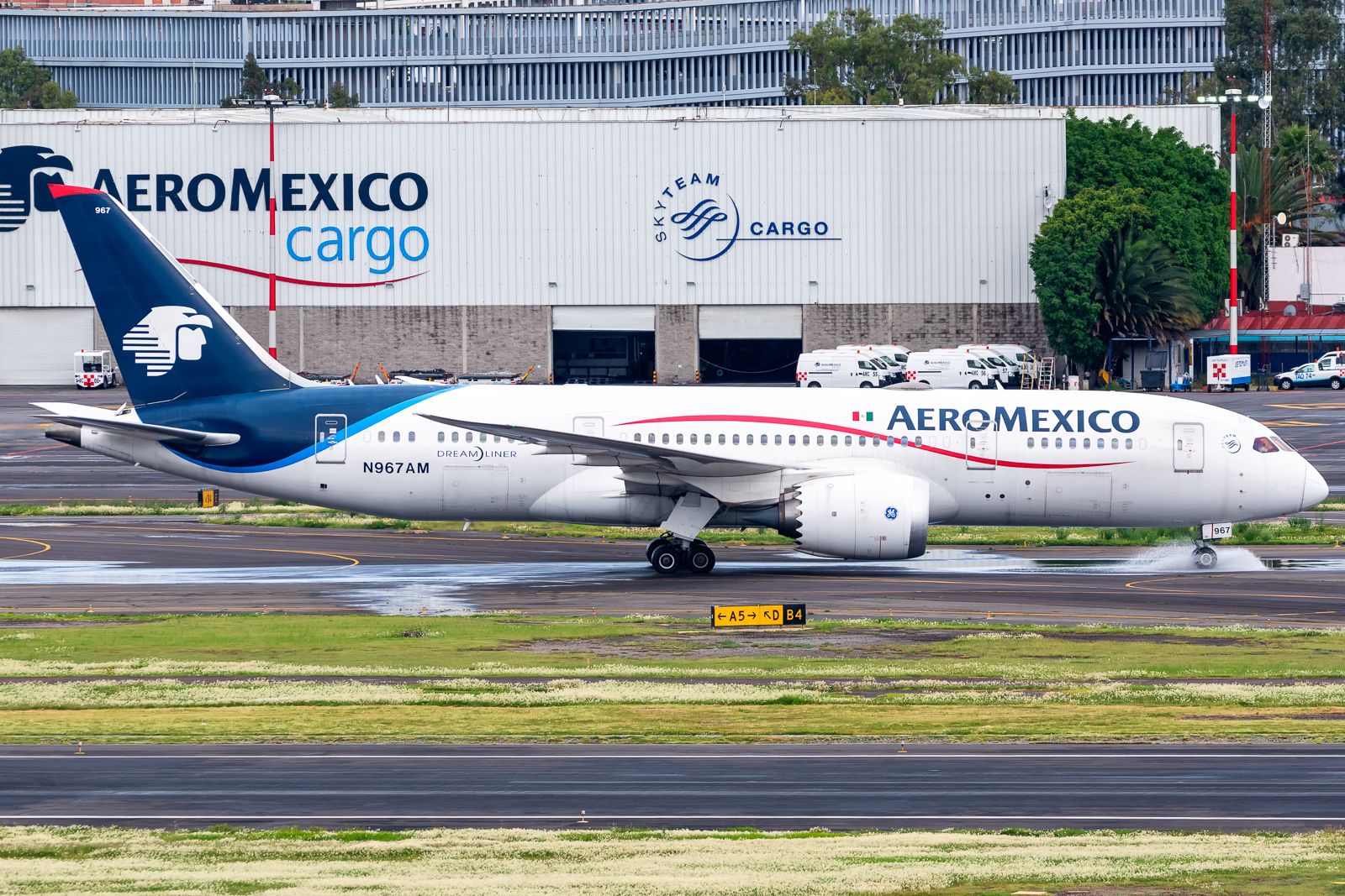 Aeroméxico Celebra Diez Años De Operaciones Del Boeing 787