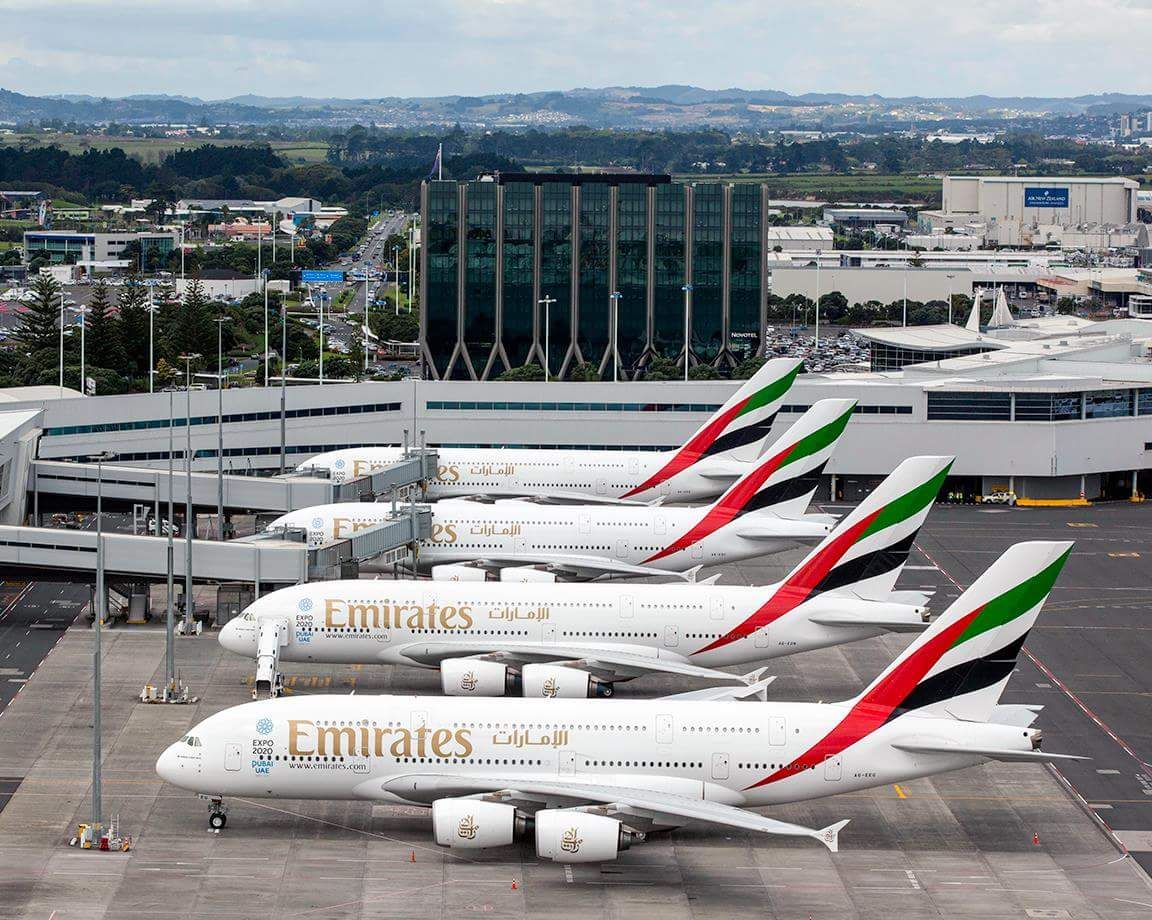 4 Emirates A380s at the same time in Auckland