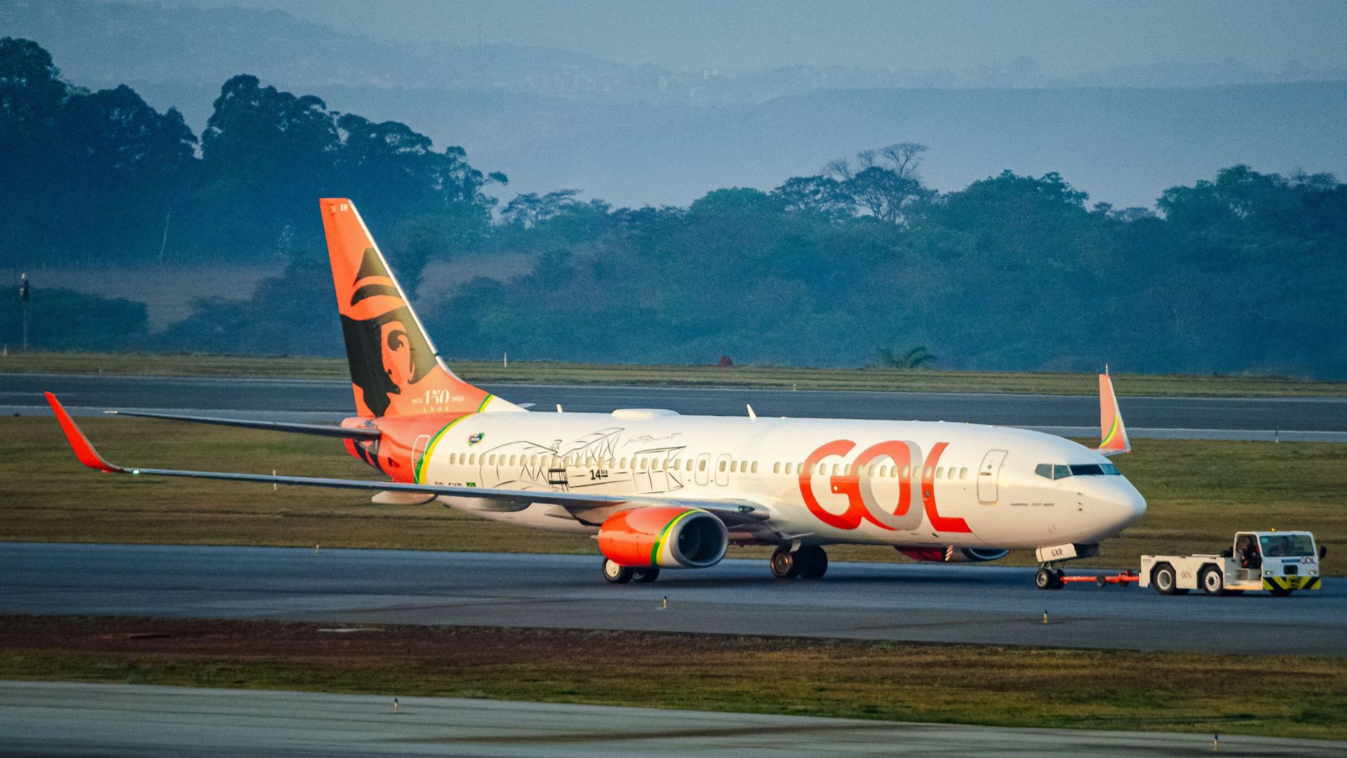 New Gol airline livery in honor of Santos Dumont : r/aviation