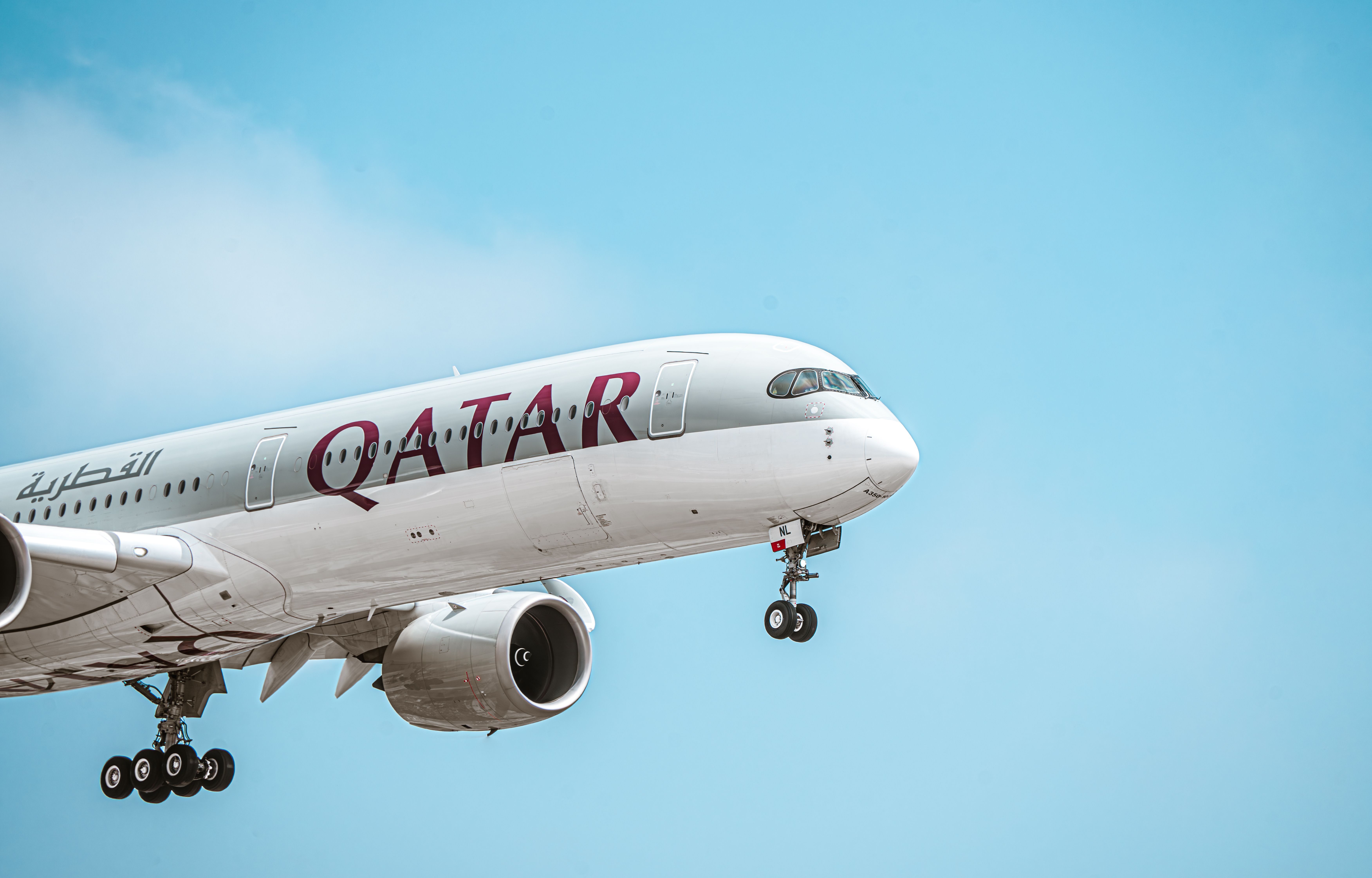 Qatar Airways Airbus A350-1000 Landing at LAX