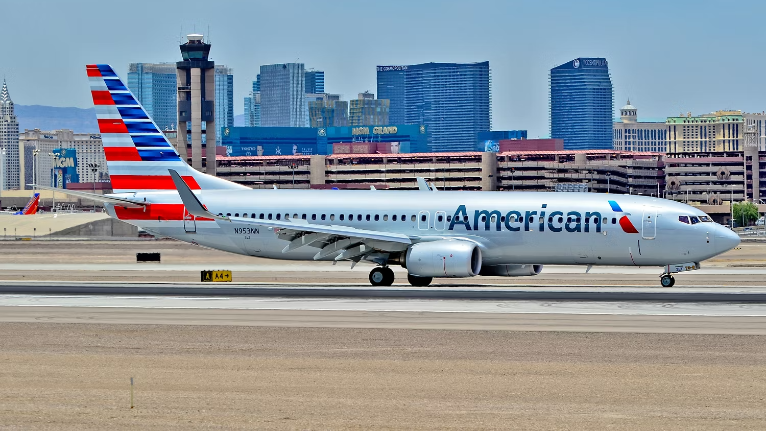 An American Airlines Boeing 737 Taxiing to the runway.