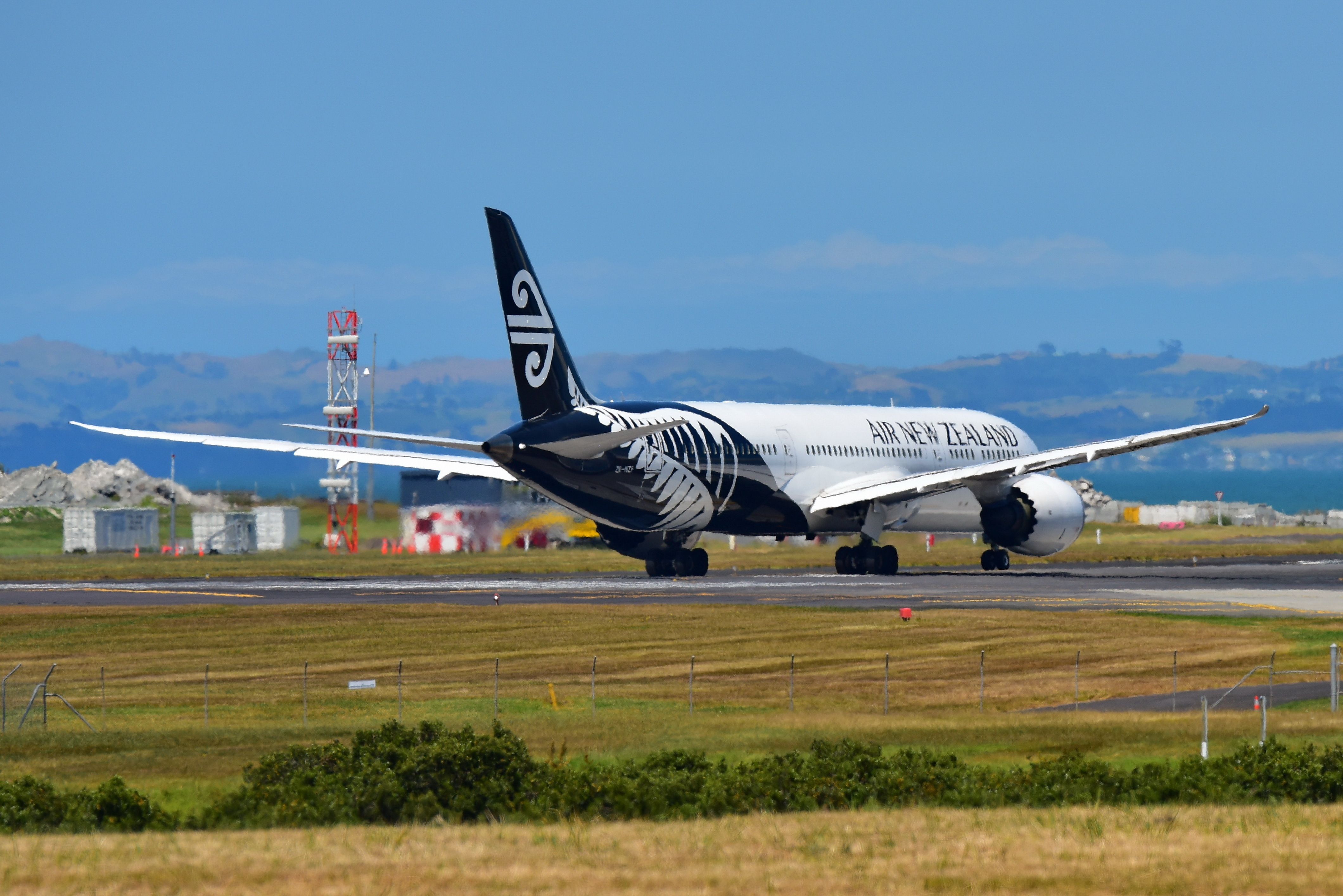An Air New Zealand Boeing 787-9 Dreamliner taxiing at Auckland International.