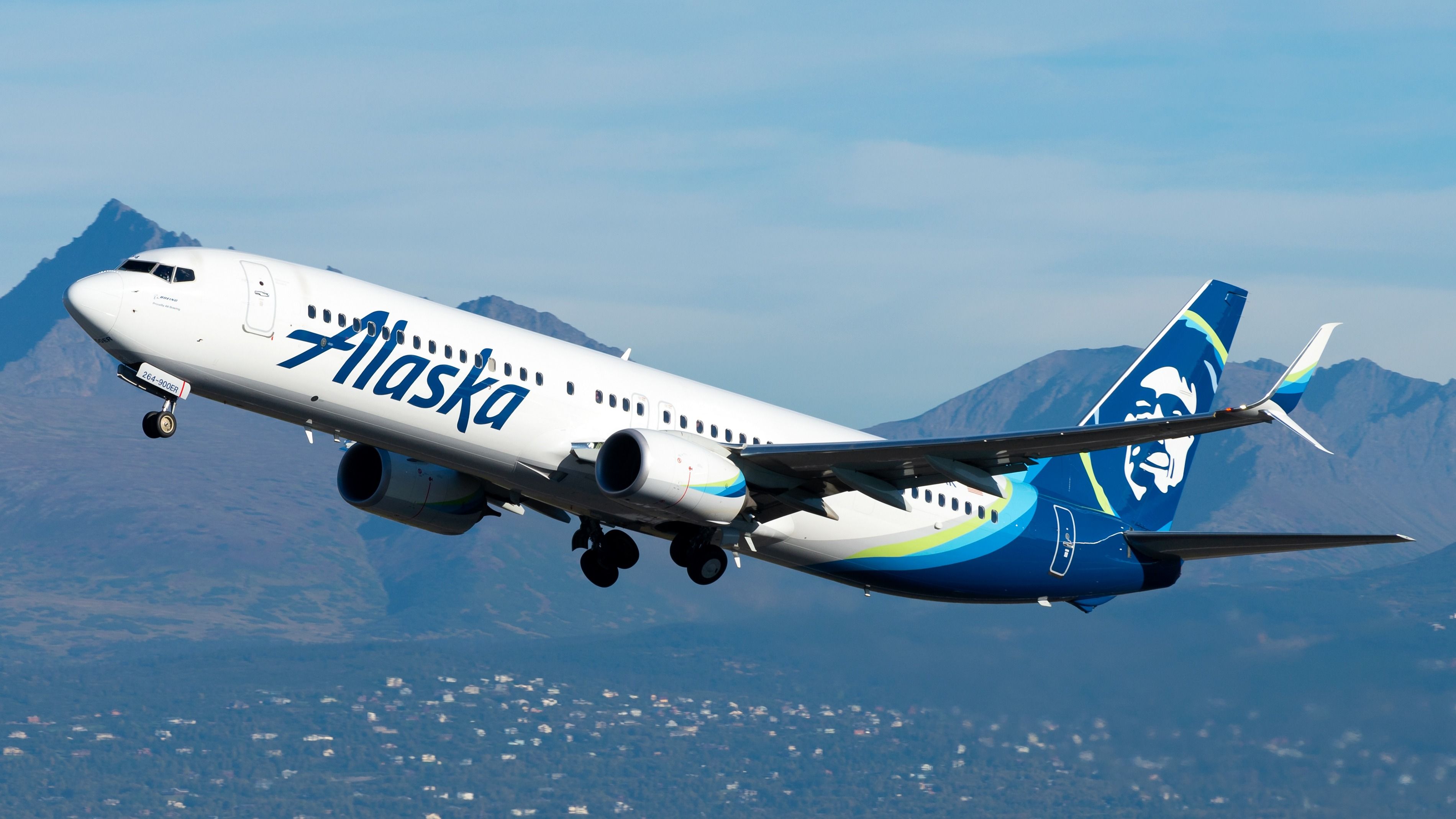 Alaska Airlines Boeing 737