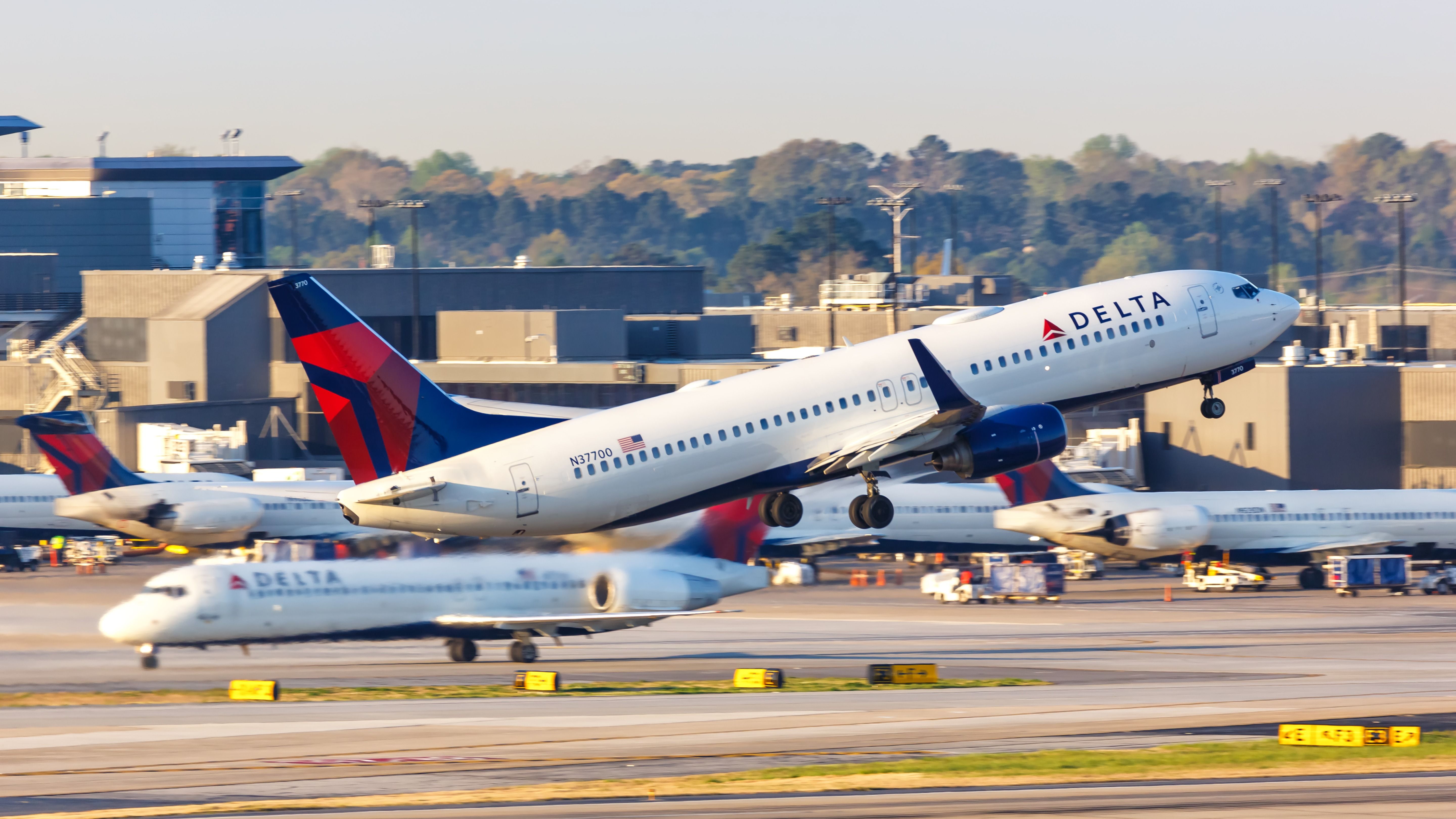 Delta Air Lines Boeing 737-832 taking off from Hartsfield-Jackson Atlanta International Airport.