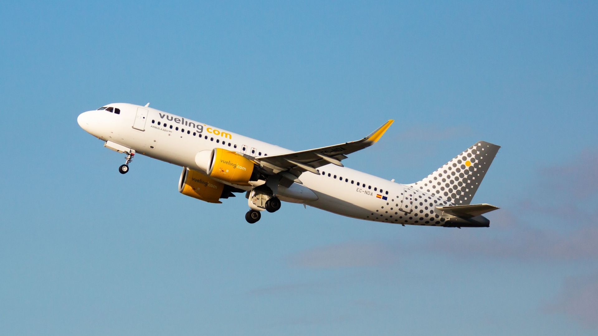 Vueling airlines cheap one world