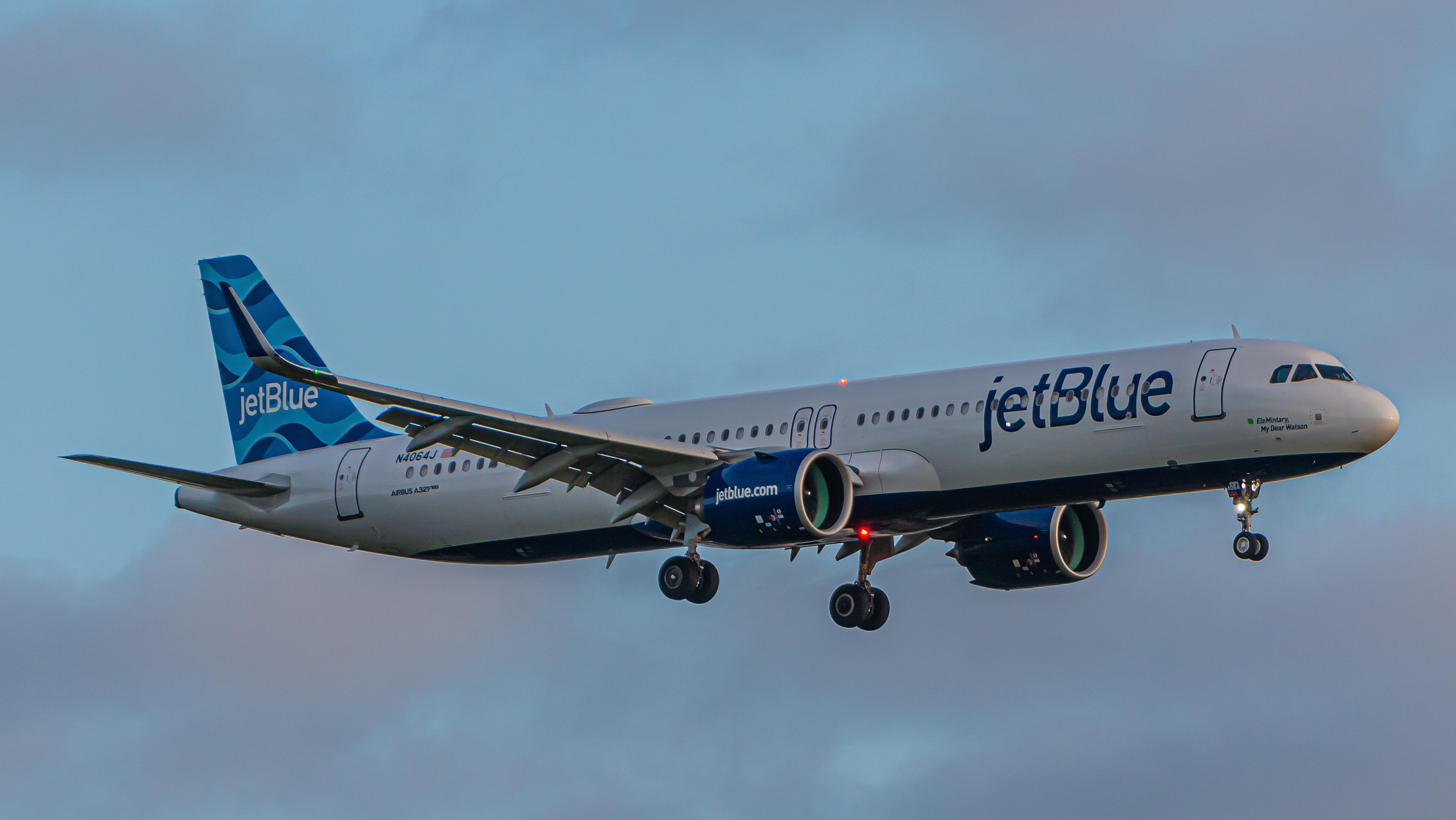 JetBlue Airbus A321LR Landing At London Heathrow Airport