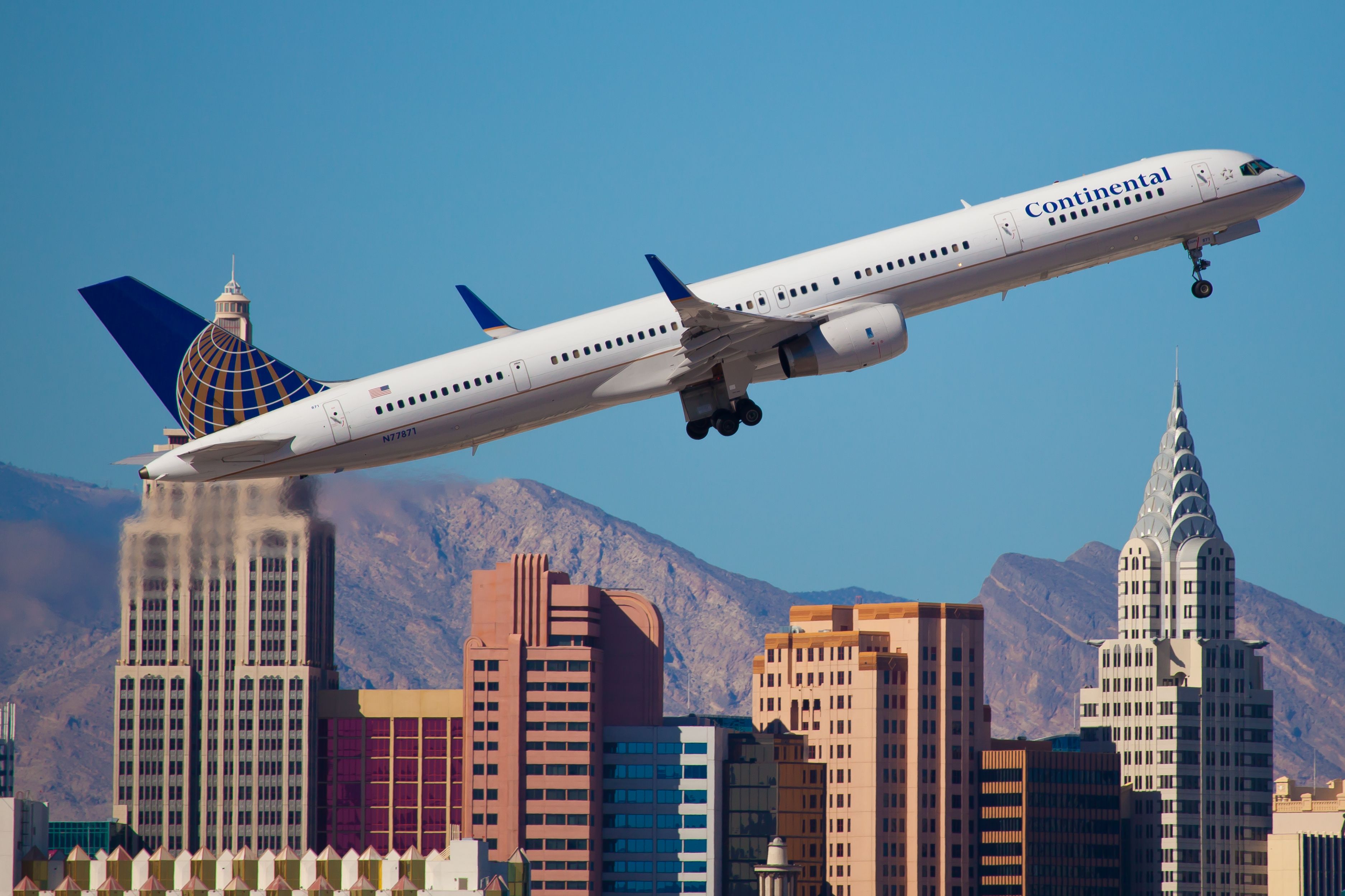 Continental Airlines B757 at Las Vegas 