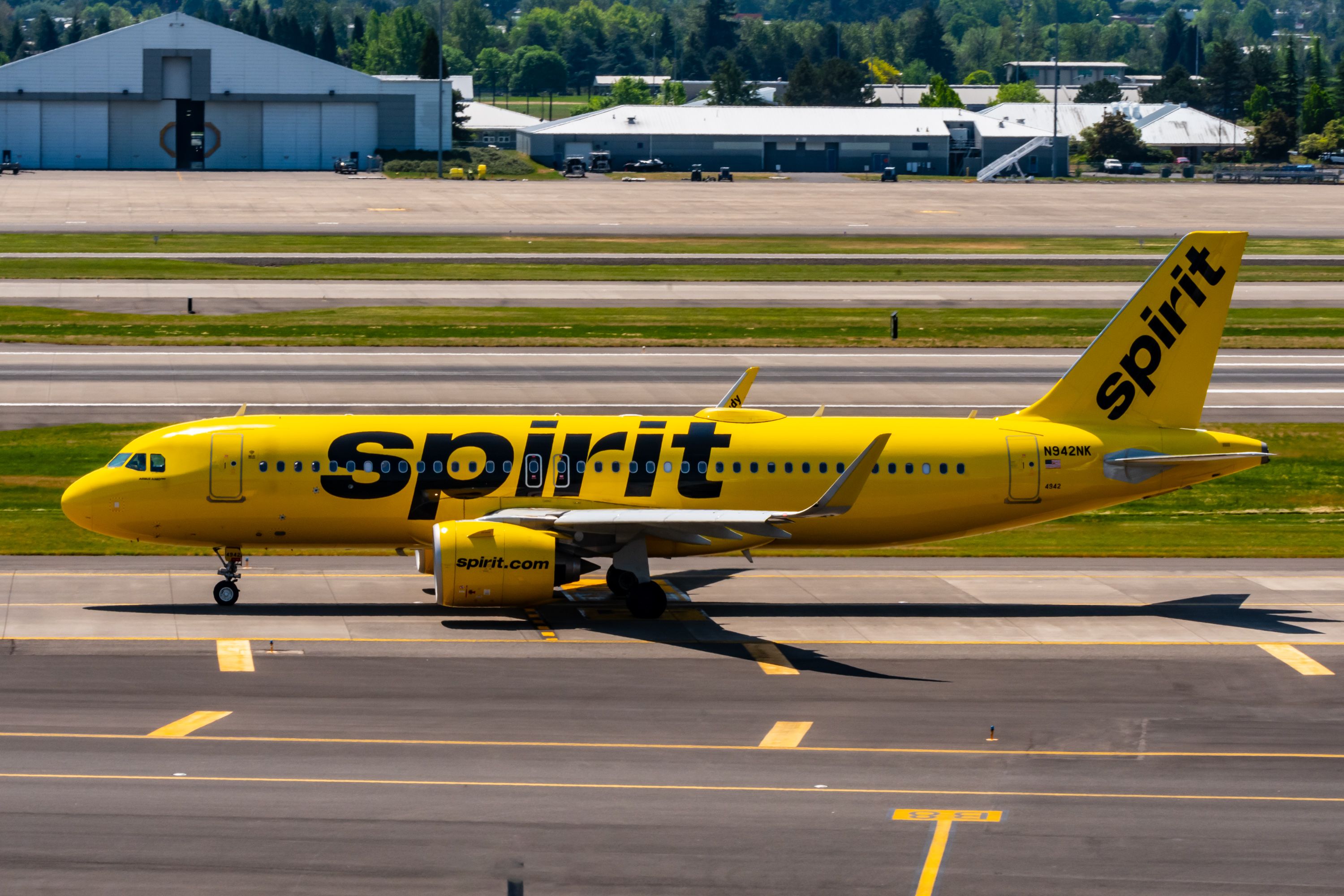 Airbus A320-271N of Spirit on the PDX Taxiway