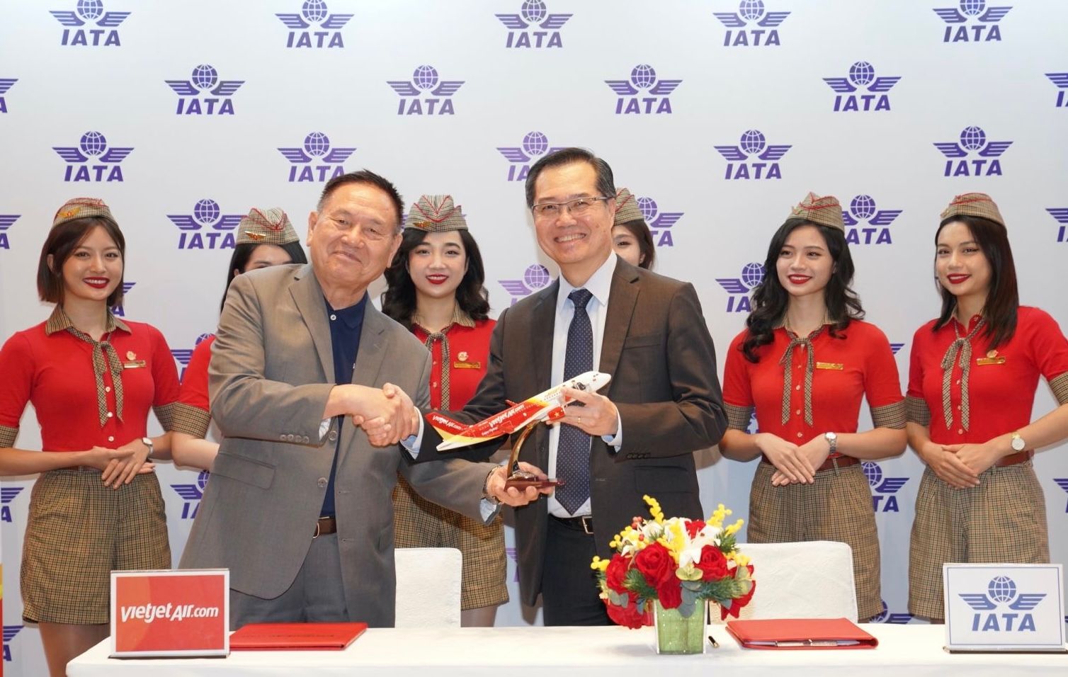 Vietjet IATA Signing training agreement